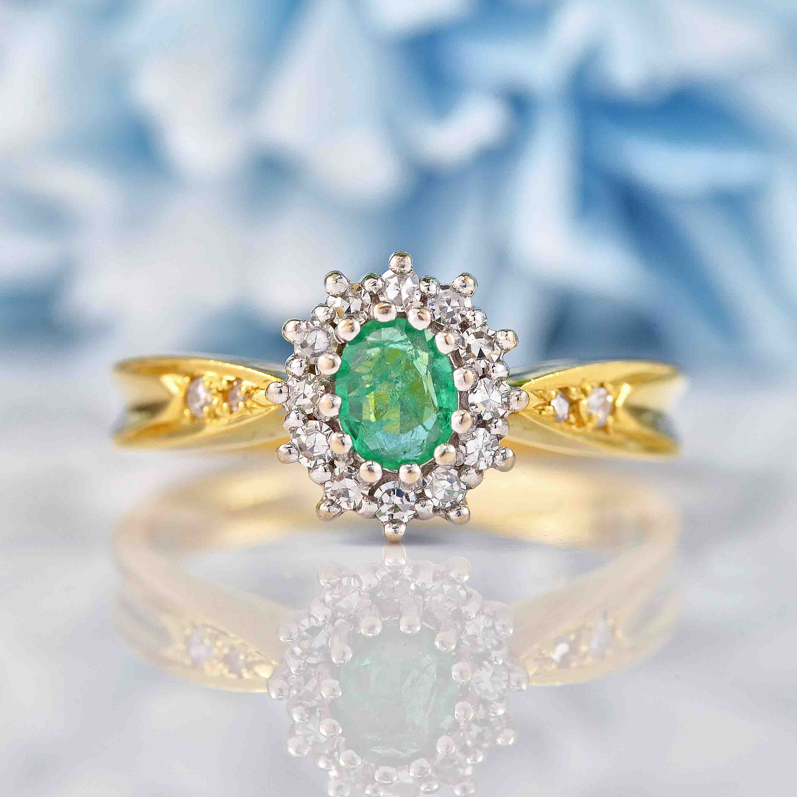 Ellibelle Jewellery Vintage 1989 Emerald & Diamond 18ct Gold Cluster Ring