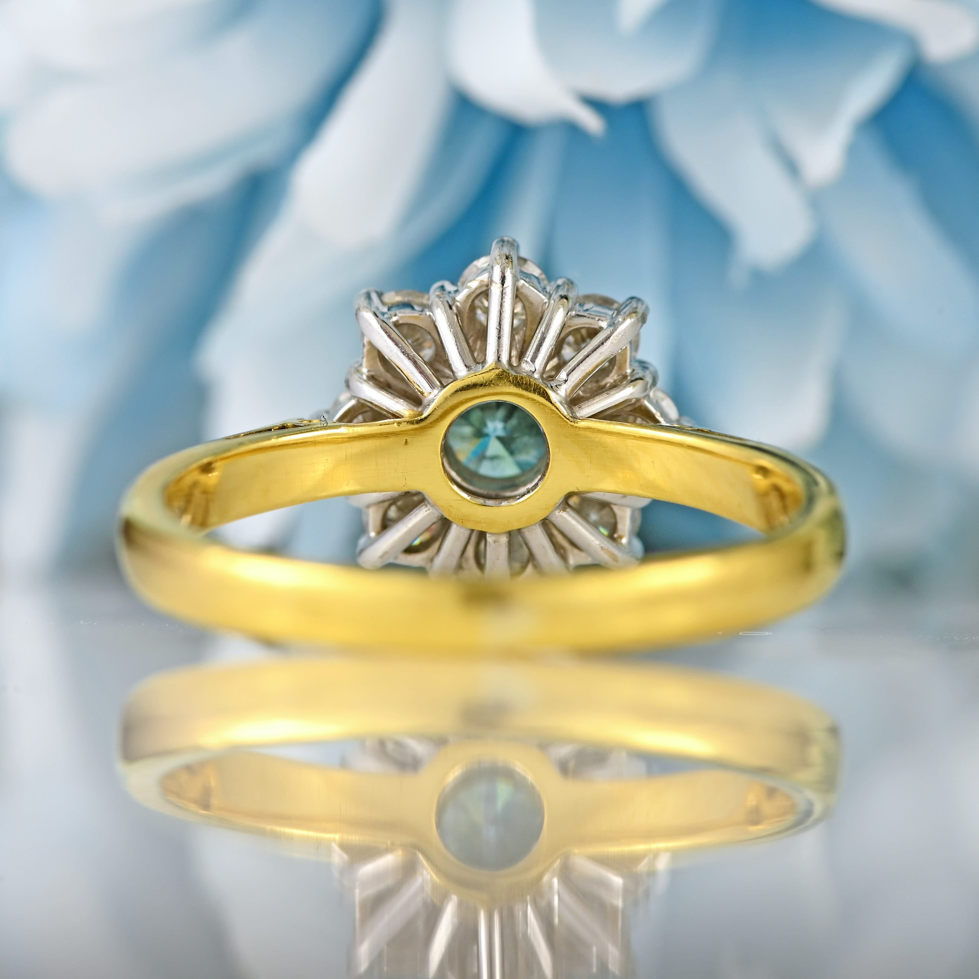 Ellibelle Jewellery Vintage 1989 Fancy Coloured Blue Diamond & Diamond 18ct Gold Daisy Cluster Ring