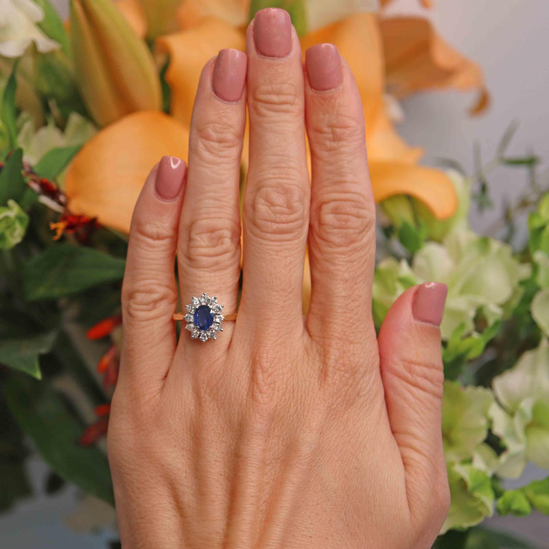 Ellibelle Jewellery Vintage 1989 Sapphire & Diamond 18ct Gold Cluster Ring