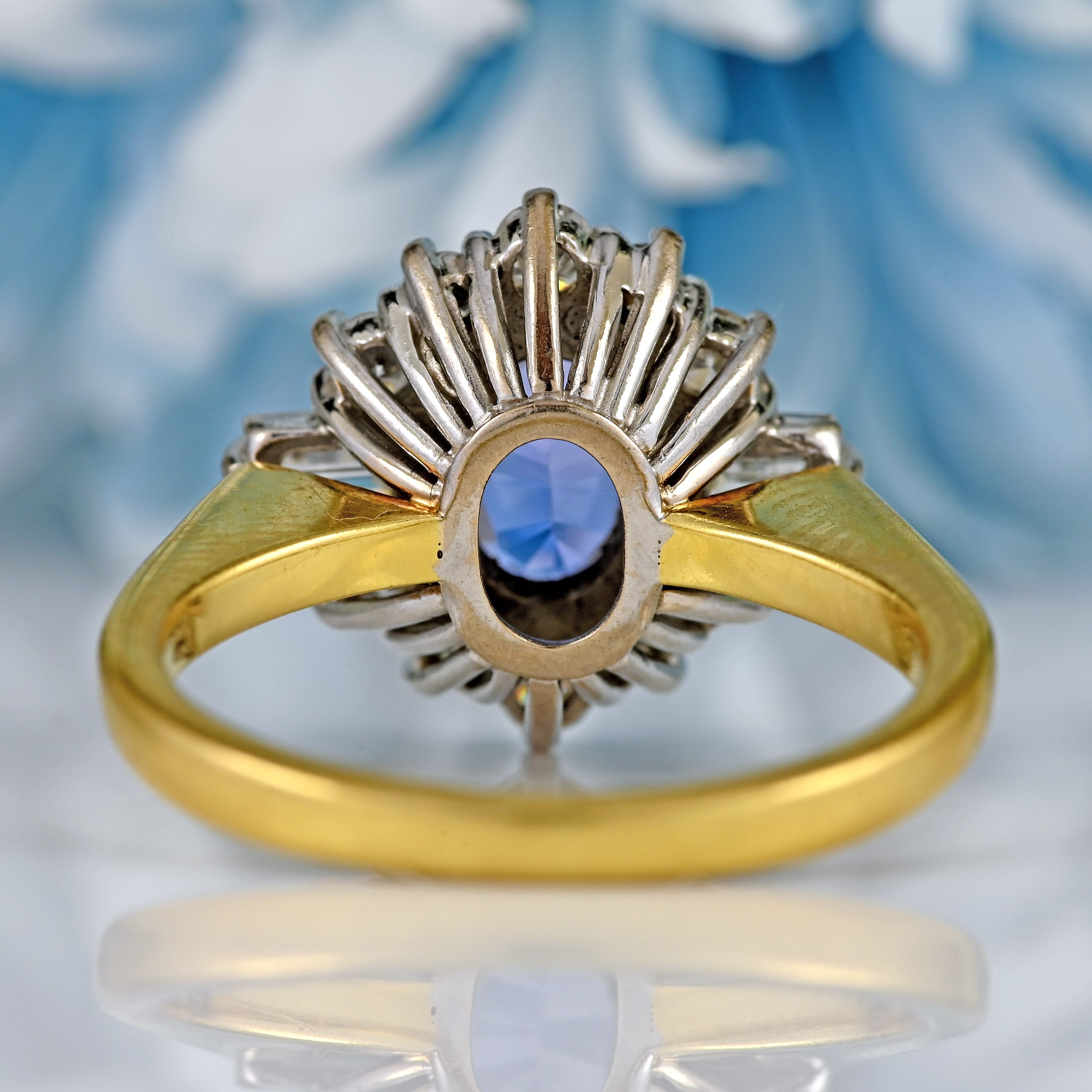 Ellibelle Jewellery Vintage 1990 Ceylon Sapphire & Vari-Diamond 18ct Gold Cluster Ring