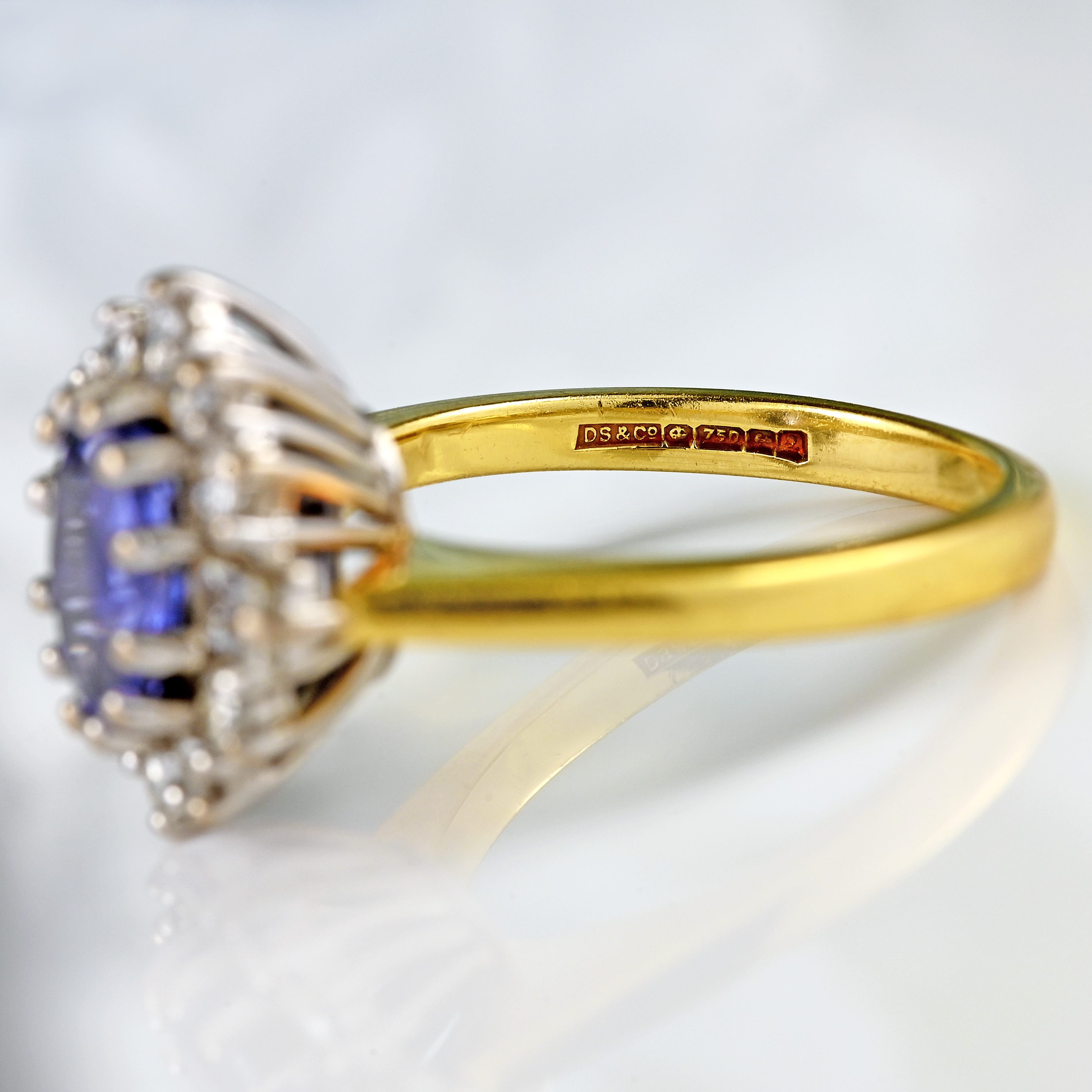 Ellibelle Jewellery Vintage 1990 Ceylon Sapphire & Vari-Diamond 18ct Gold Cluster Ring