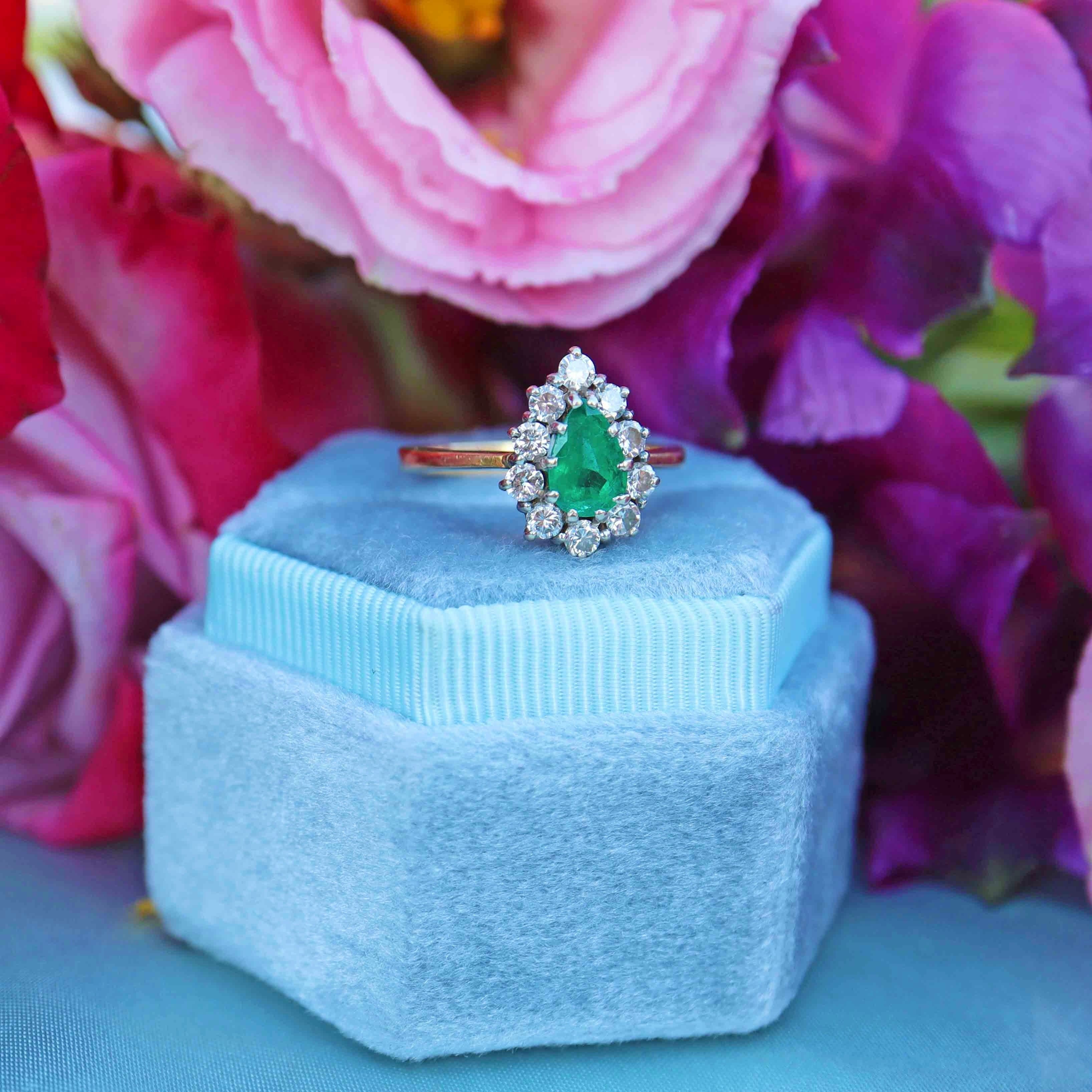 Ellibelle Jewellery Vintage 1990 Emerald & Diamond 18ct Gold Pear Cluster Ring (0.75cts)