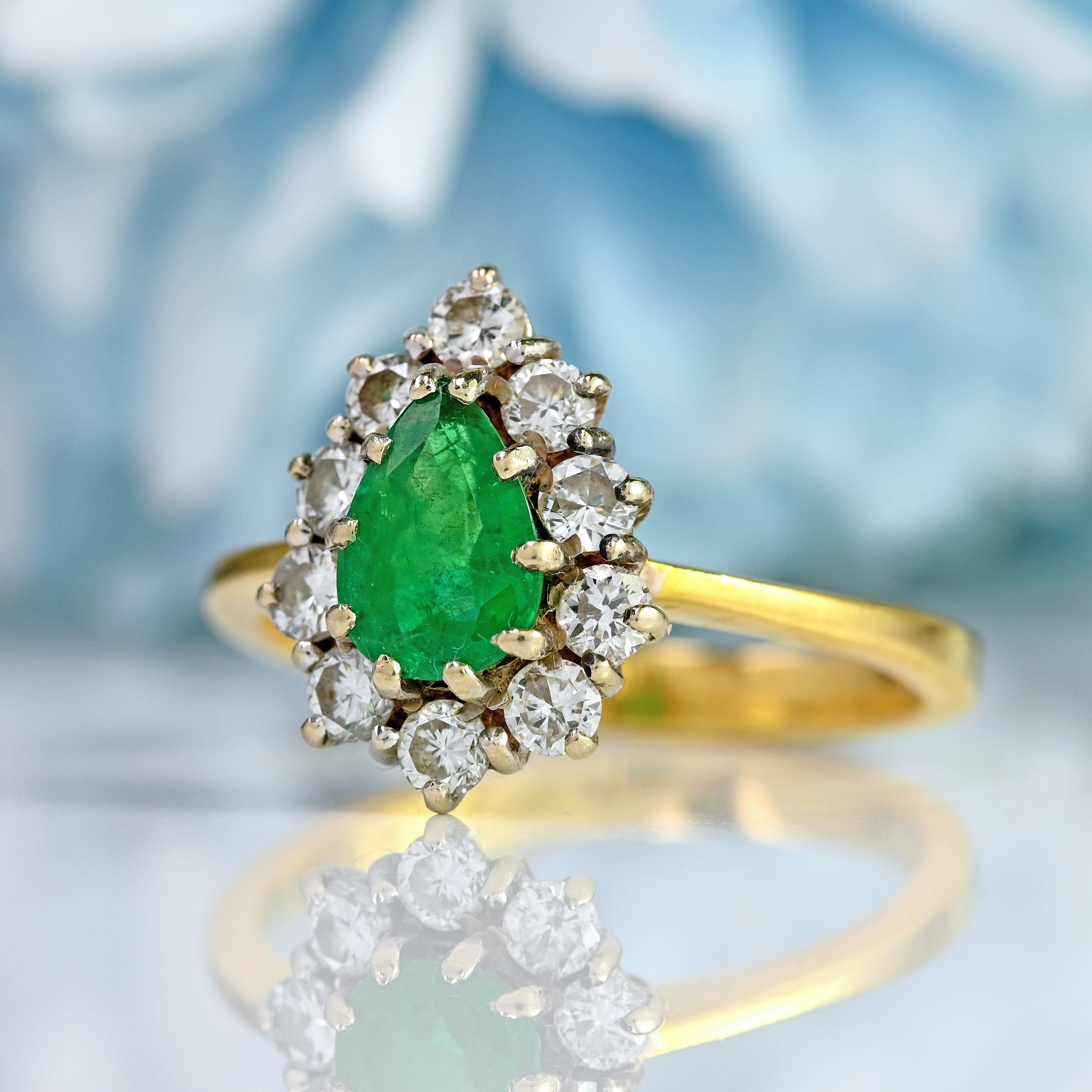 Ellibelle Jewellery Vintage 1990 Emerald & Diamond 18ct Gold Pear Cluster Ring (0.75cts)