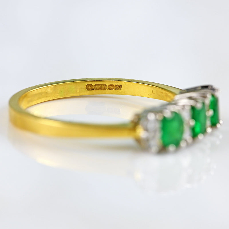 Ellibelle Jewellery Vintage 1990 Emerald & Diamond 18ct Gold Ring