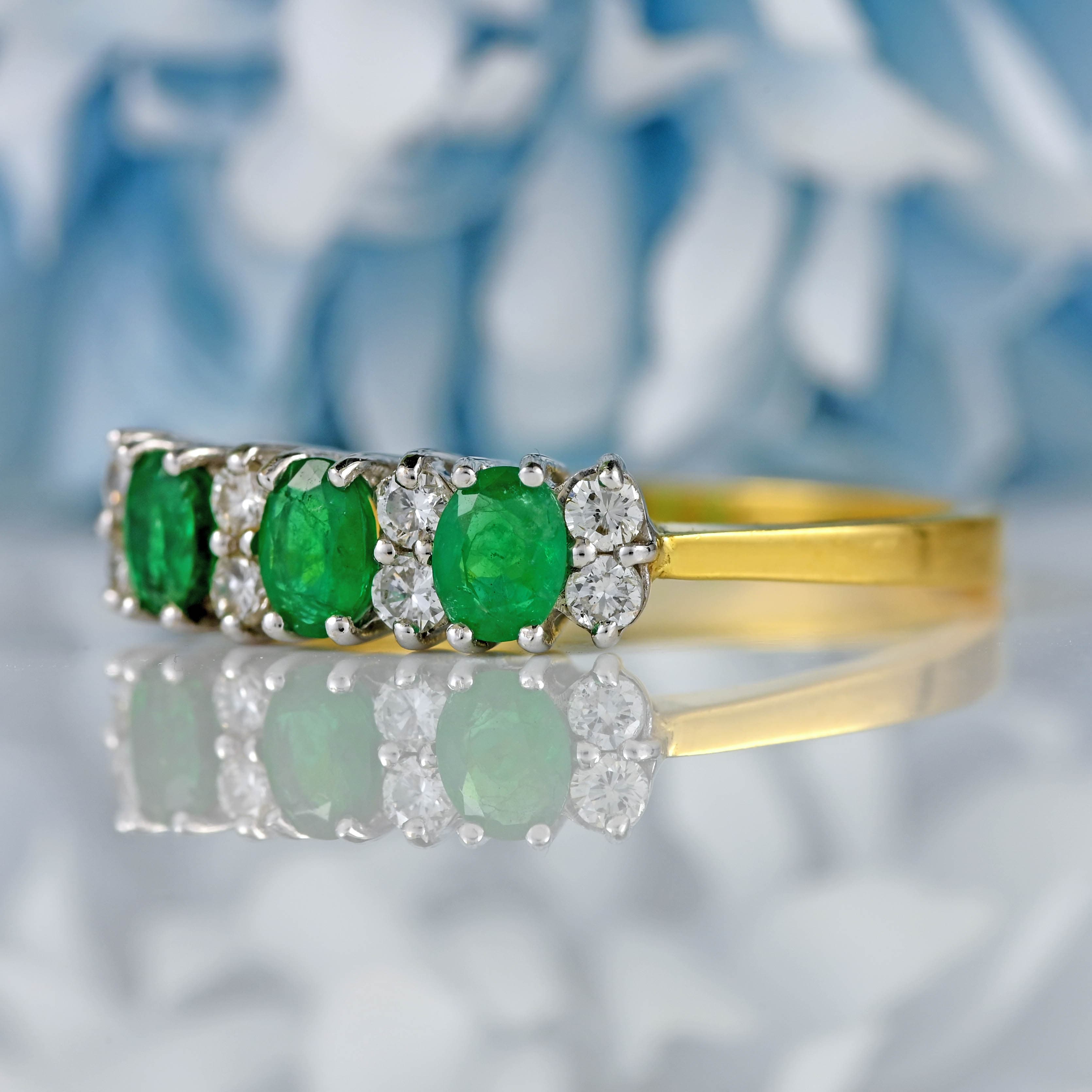 Ellibelle Jewellery Vintage 1990 Emerald & Diamond 18ct Gold Ring