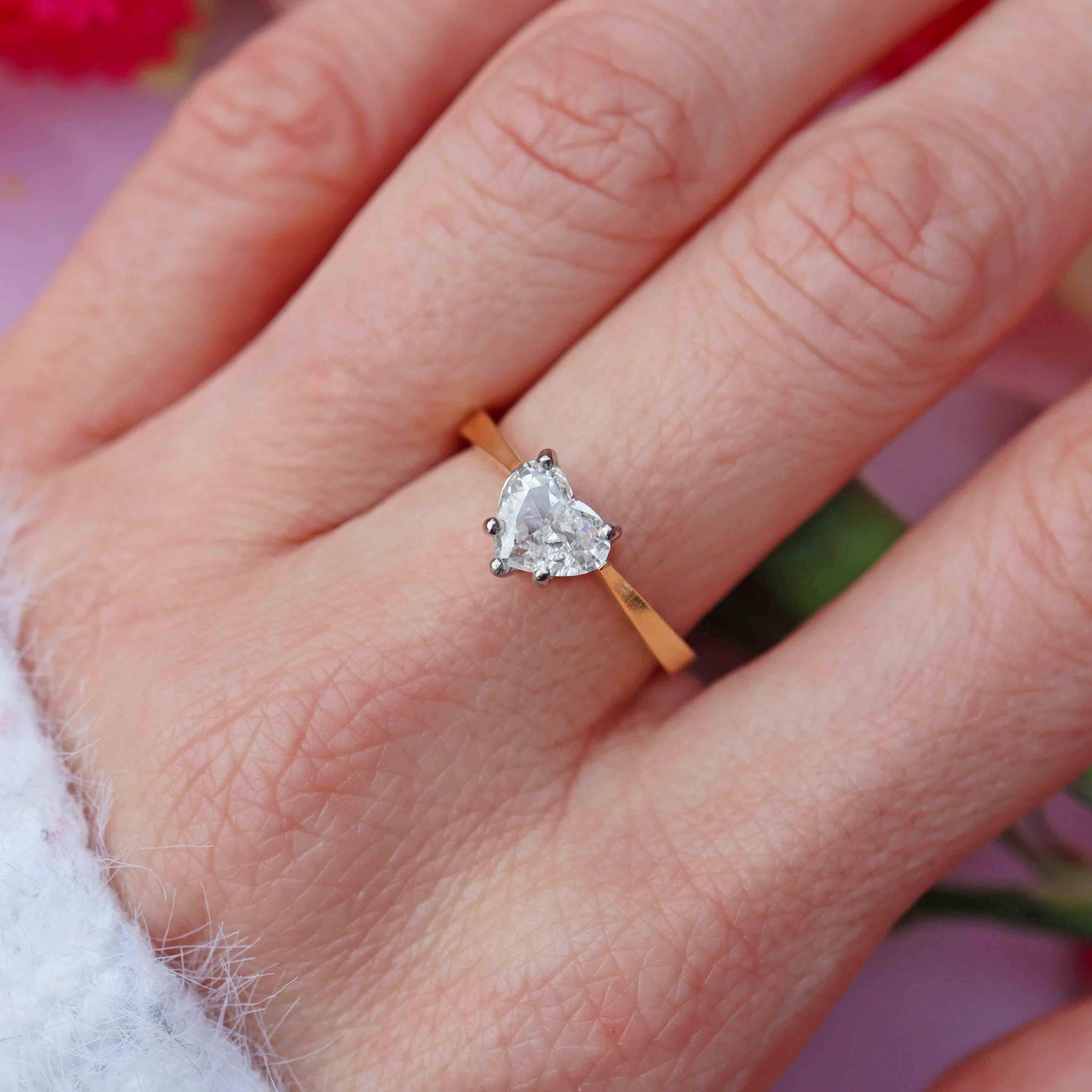 Ellibelle Jewellery Vintage 1990 Heart-Shaped-Cut Diamond 18ct Gold Solitaire Engagement Ring (0.70cts)