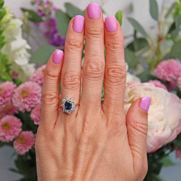 Ellibelle Jewellery Vintage 1990 Sapphire & Diamond 18ct Gold Cluster Ring (1.40cts)