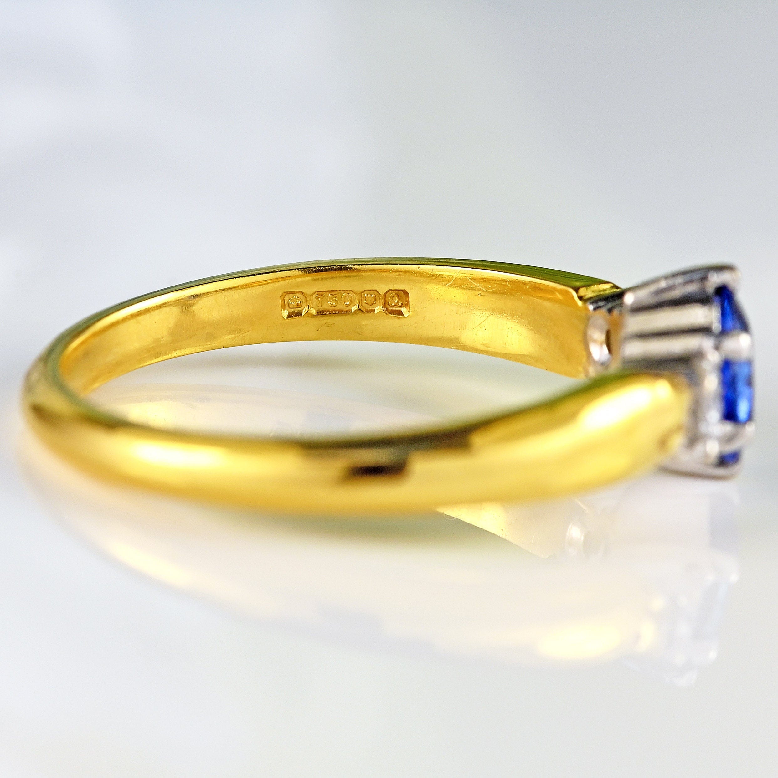 Ellibelle Jewellery Vintage 1990 Sapphire & Diamond 18ct Gold Three-Stone Ring
