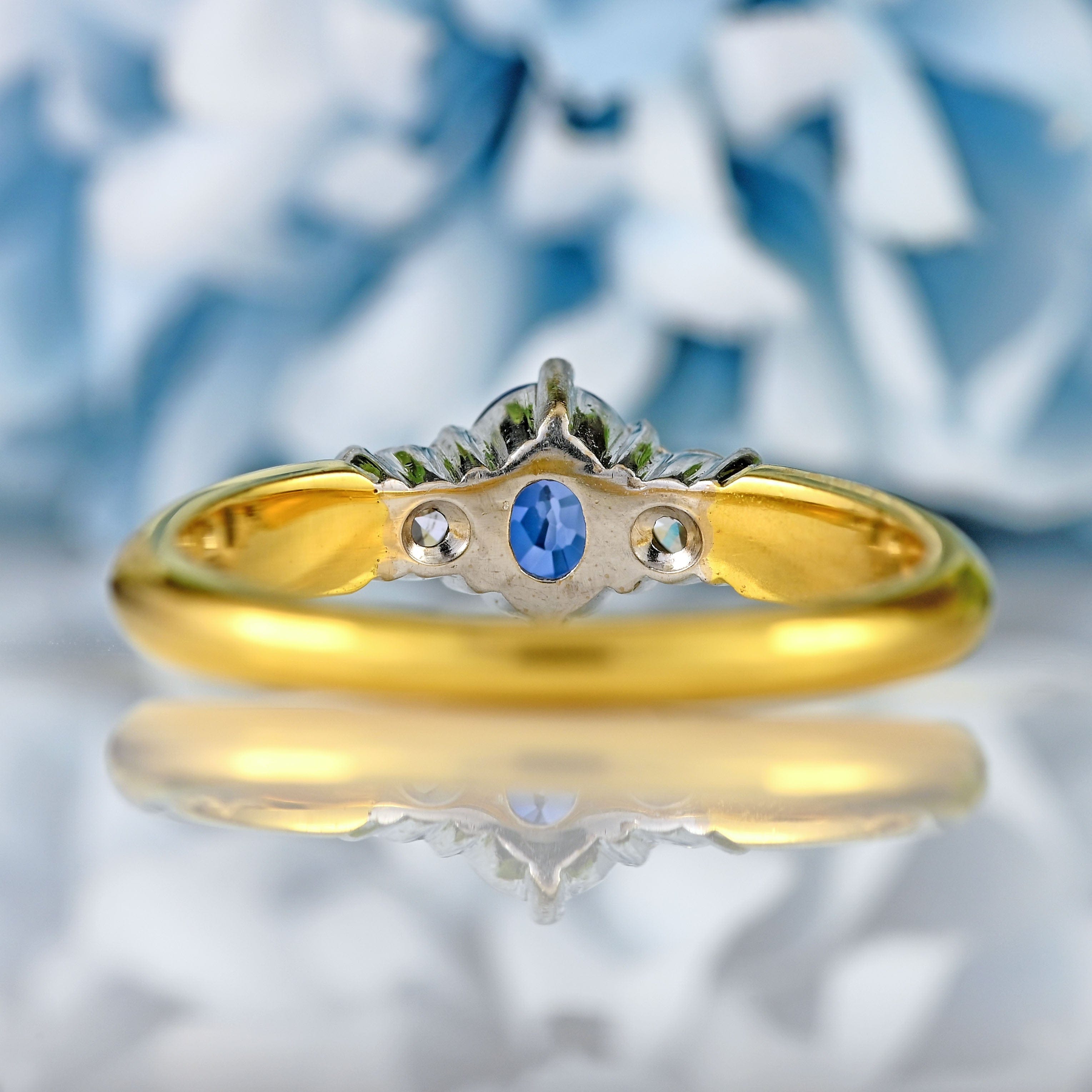 Ellibelle Jewellery Vintage 1990 Sapphire & Diamond 18ct Gold Three-Stone Ring