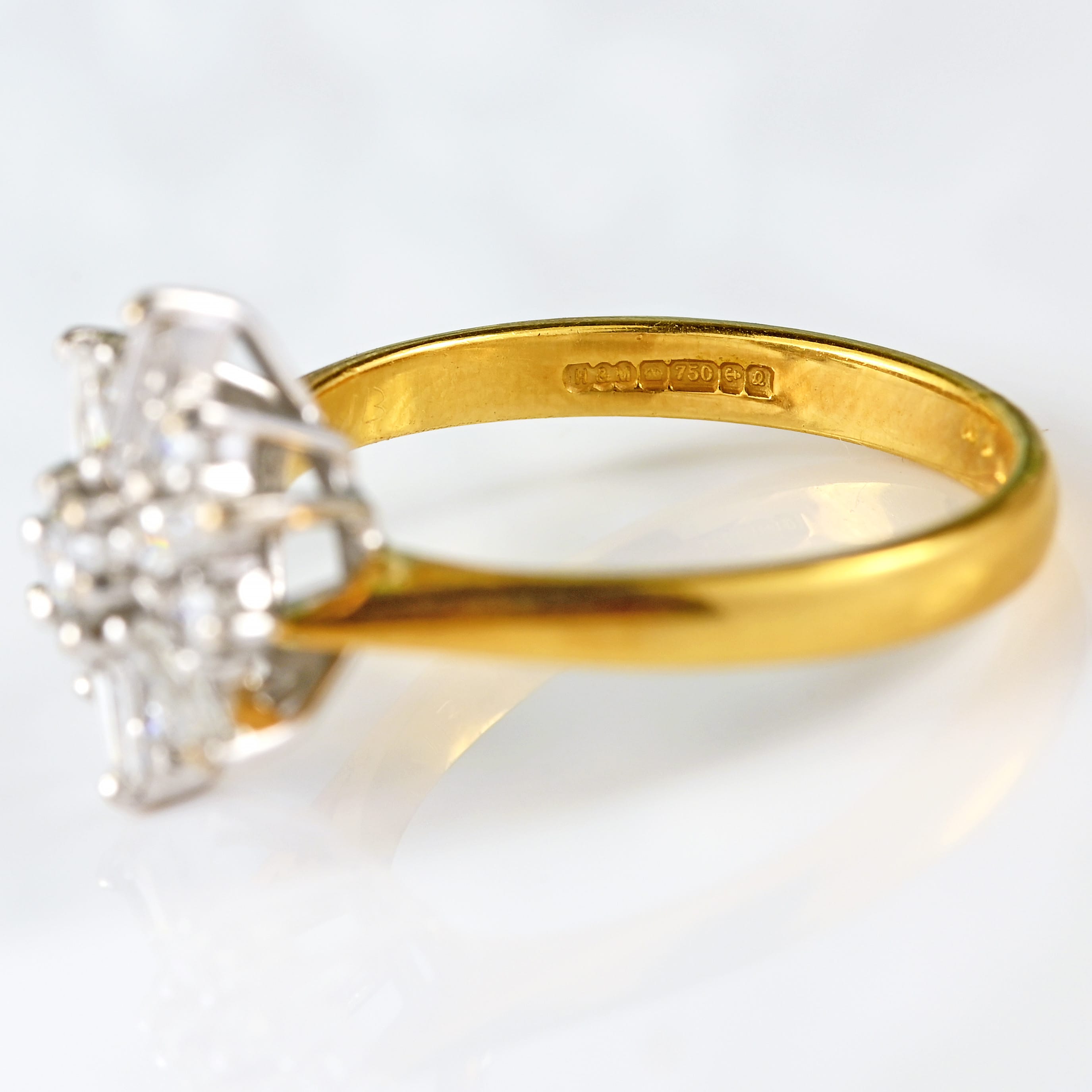 Ellibelle Jewellery Vintage 1990 Vari-Cut Diamond 18ct Gold Star-Cluster Ring (0.50cts)