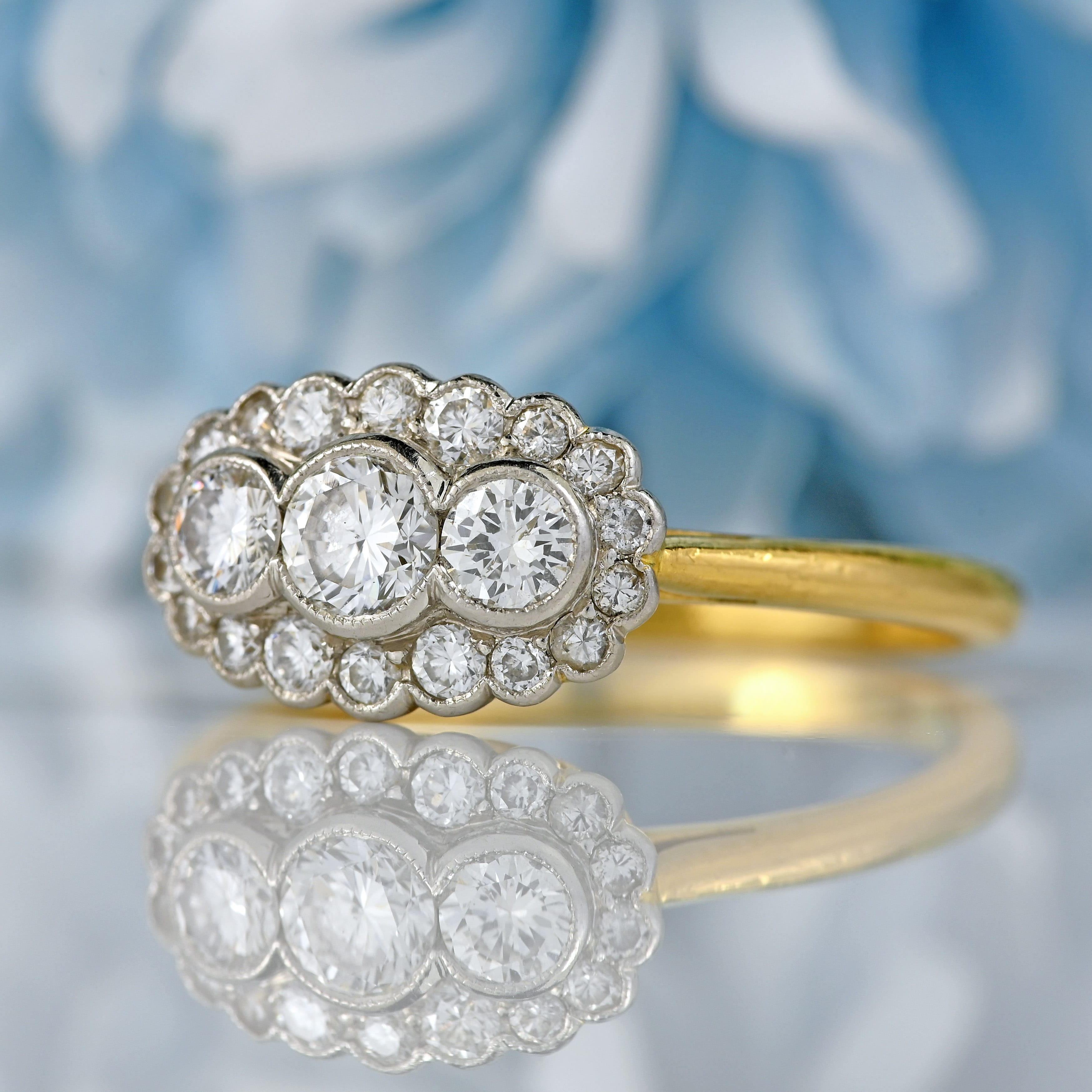 Ellibelle Jewellery Vintage 1991 Diamond 18ct Gold Bezel-Set Cluster Ring (0.70cts)