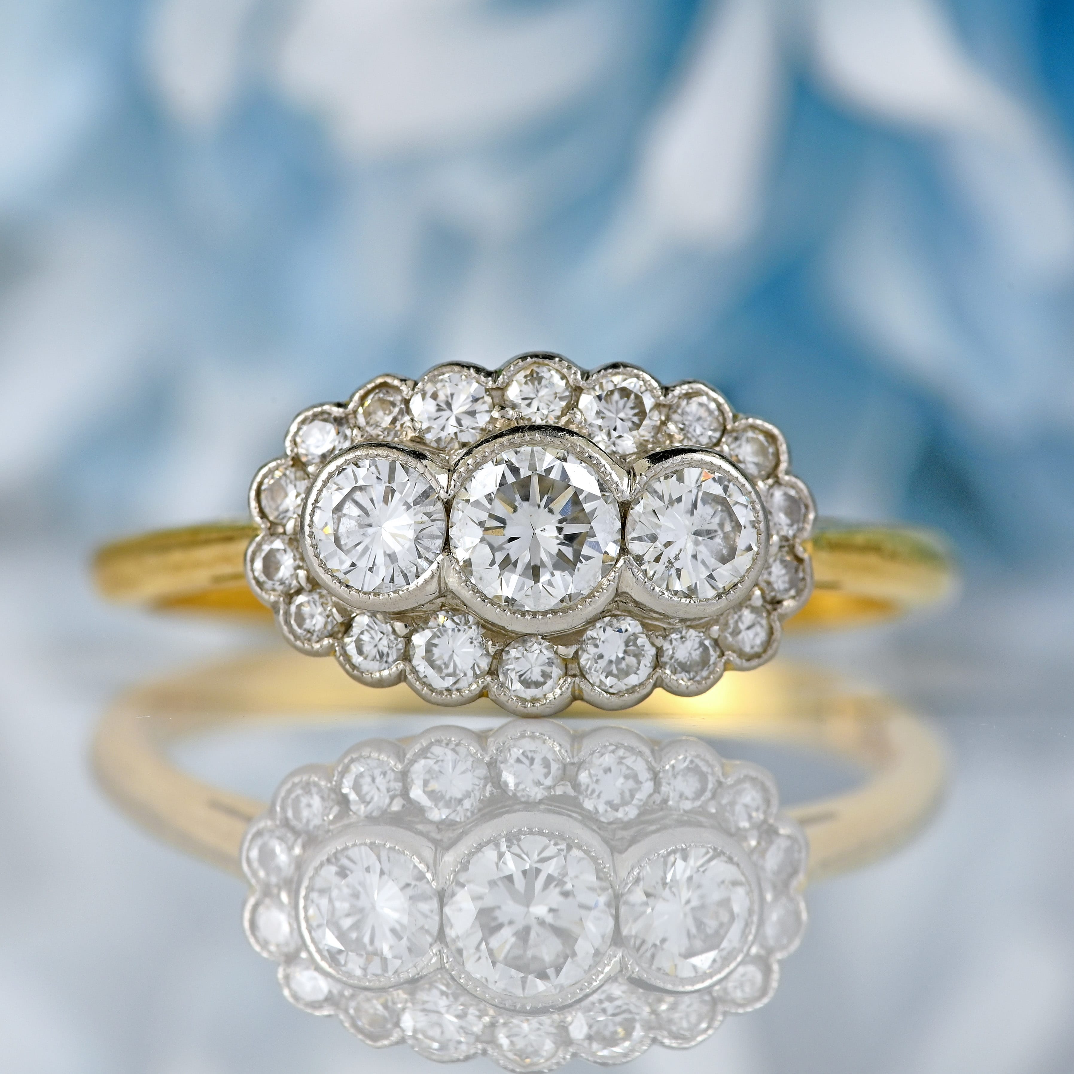 Ellibelle Jewellery Vintage 1991 Diamond 18ct Gold Bezel-Set Cluster Ring (0.70cts)