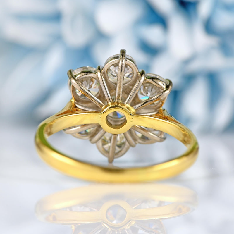 Ellibelle Jewellery Vintage 1991 Diamond 18ct Gold Daisy Cluster Engagement Ring (2.80ct)