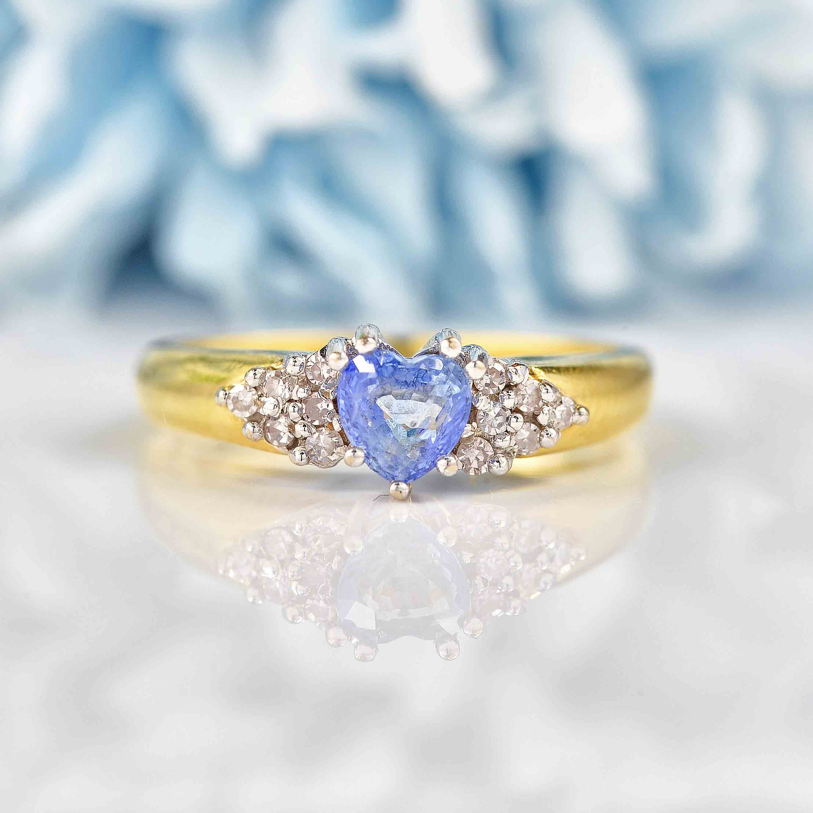 Ellibelle Jewellery Vintage 1991 Heart-Shaped Ceylon Sapphire & Diamond Gold Ring