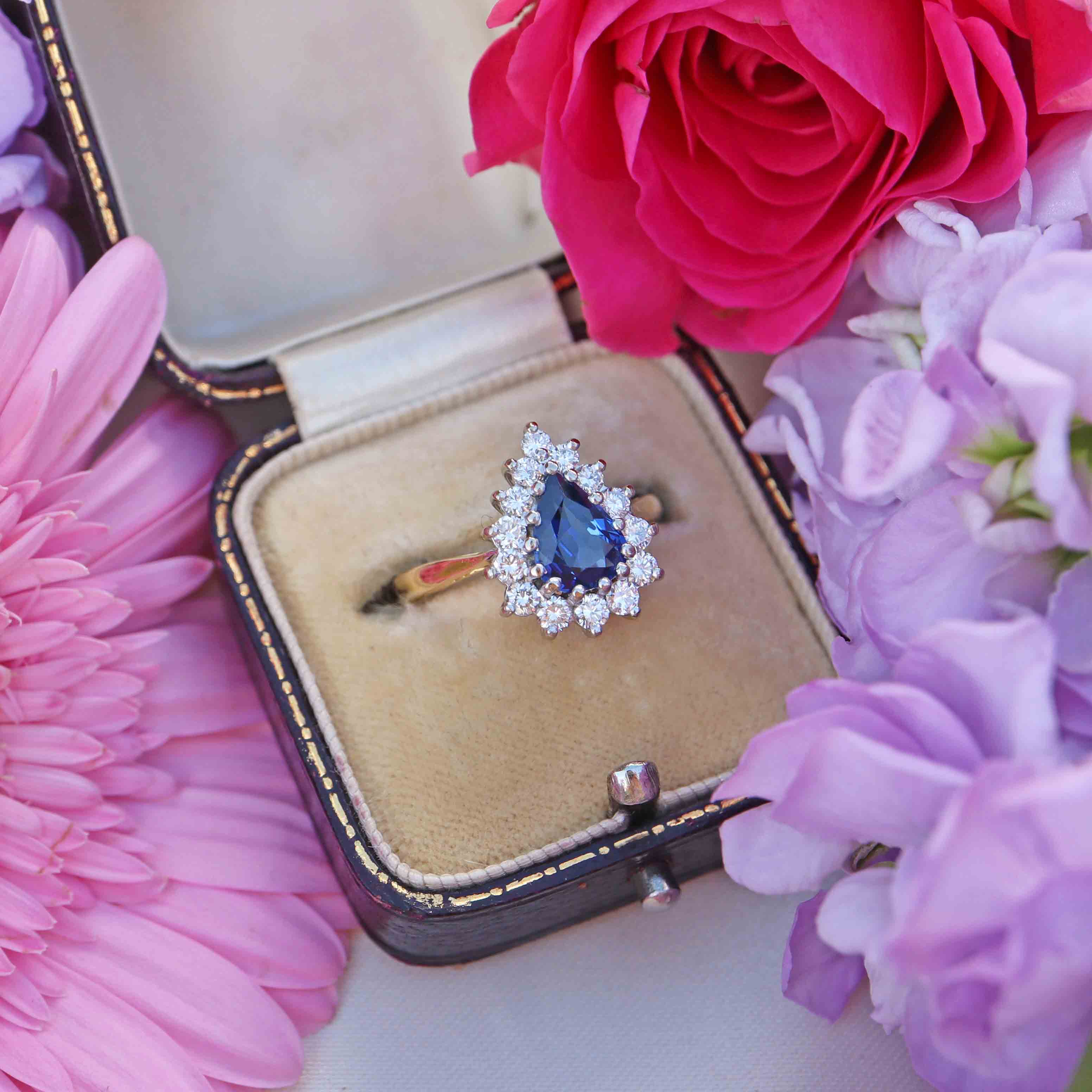 Ellibelle Jewellery Vintage 1991 Sapphire & Diamond 18ct Gold Pear Cluster Engagement Ring (1.30cts)
