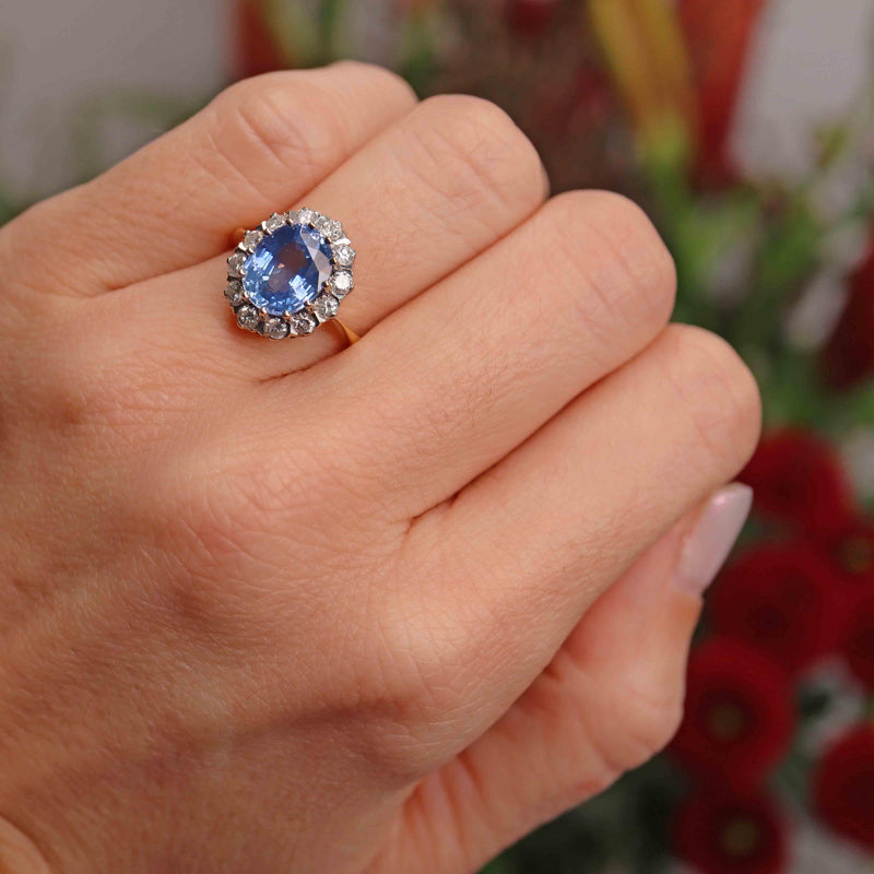 Ellibelle Jewellery Vintage 1992 Ceylon Sapphire & Diamond 18ct Gold Cluster Engagement Ring