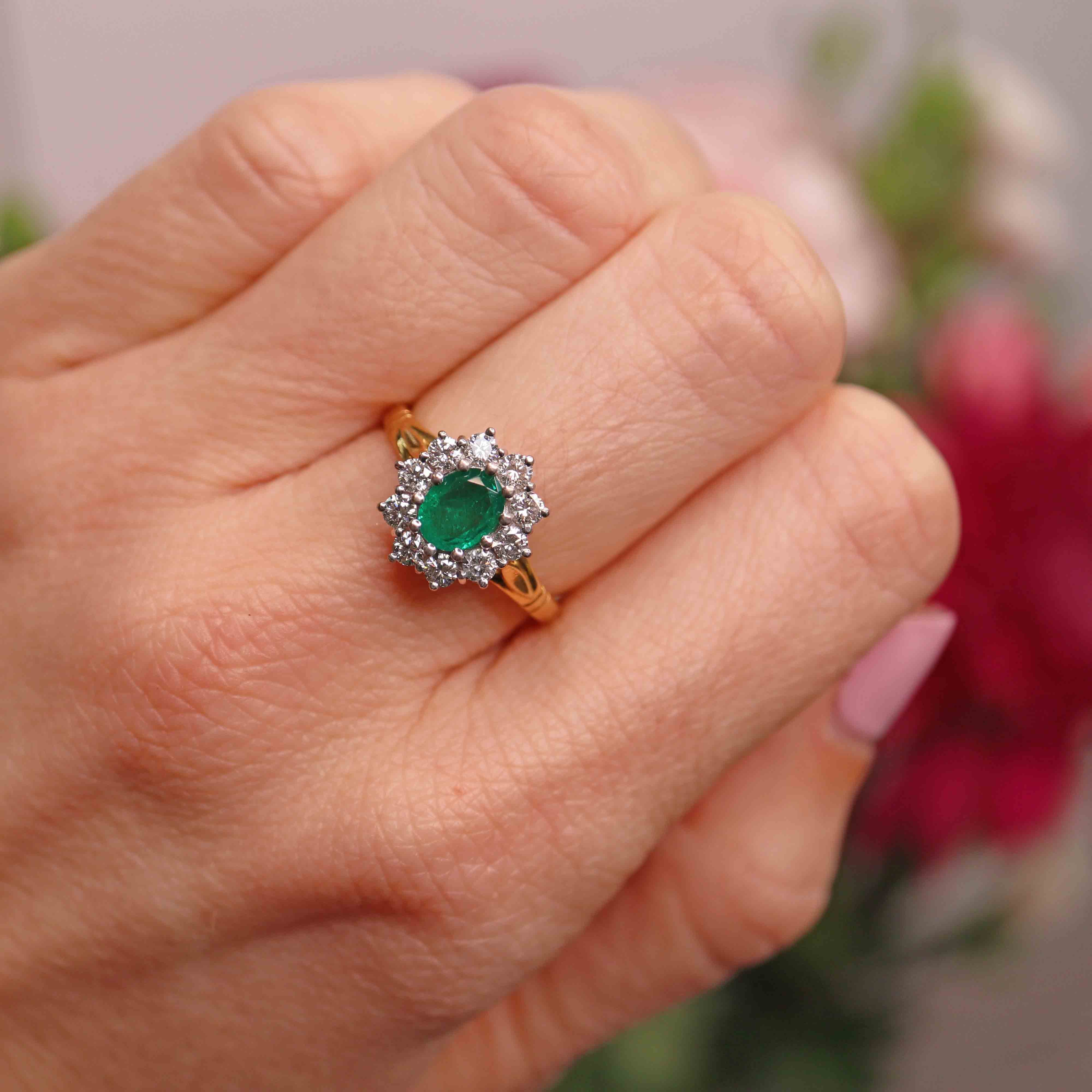 Ellibelle Jewellery Vintage 1993 Emerald & Diamond 18ct Gold Cluster Ring (0.60ct)