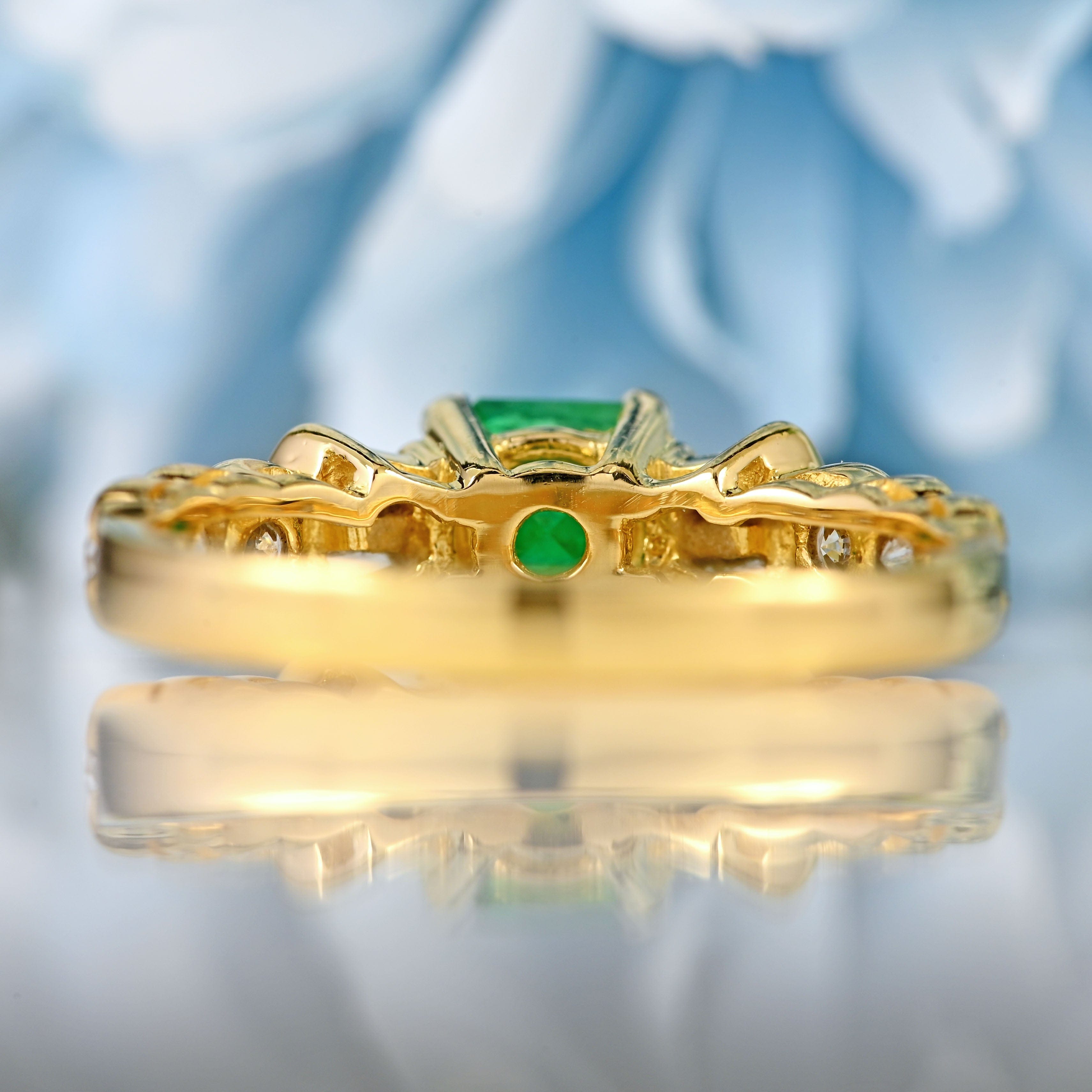 Ellibelle Jewellery Vintage 1993 Square-Cut Emerald & Vari-Cut Diamond 18ct Gold Ring