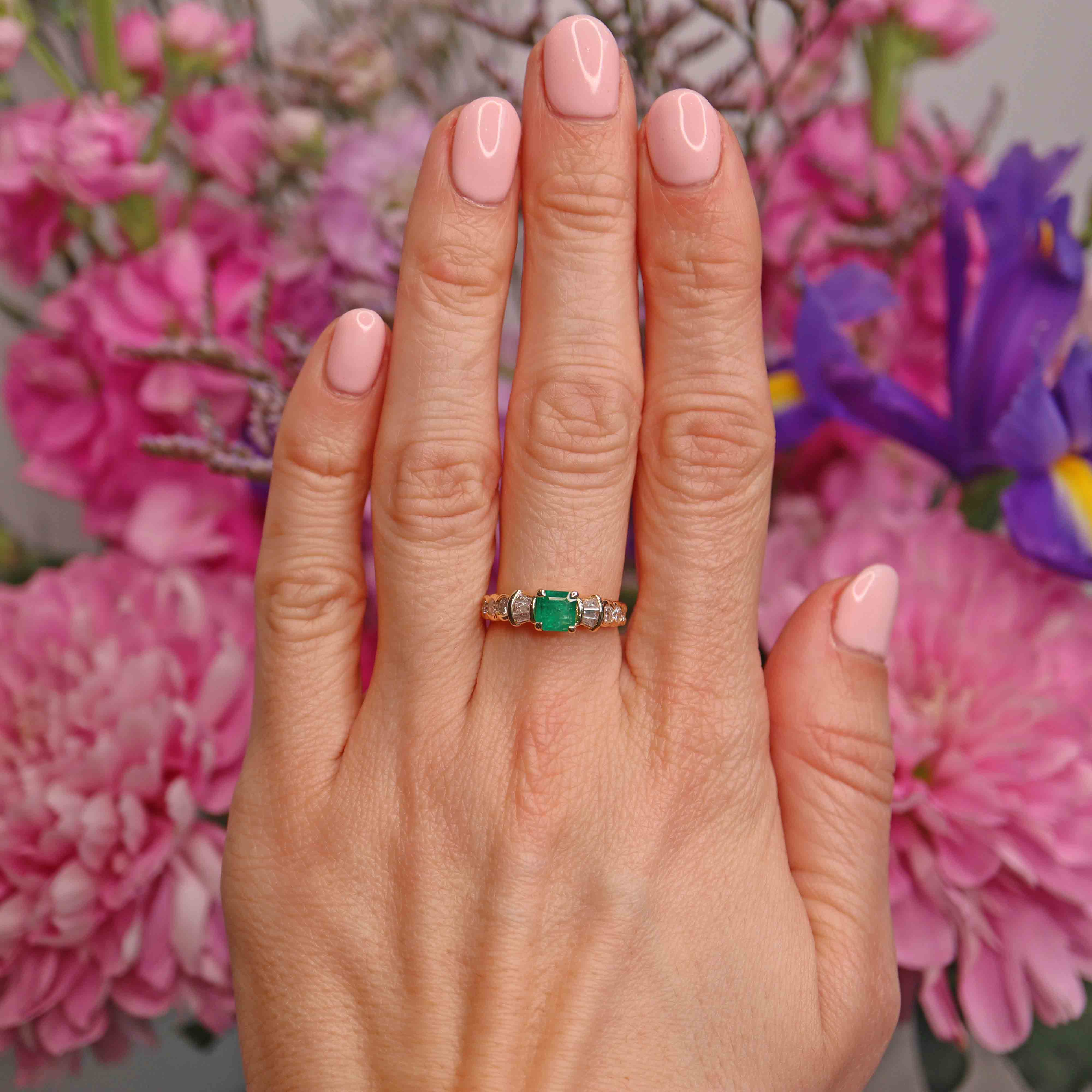 Ellibelle Jewellery Vintage 1993 Square-Cut Emerald & Vari-Cut Diamond 18ct Gold Ring