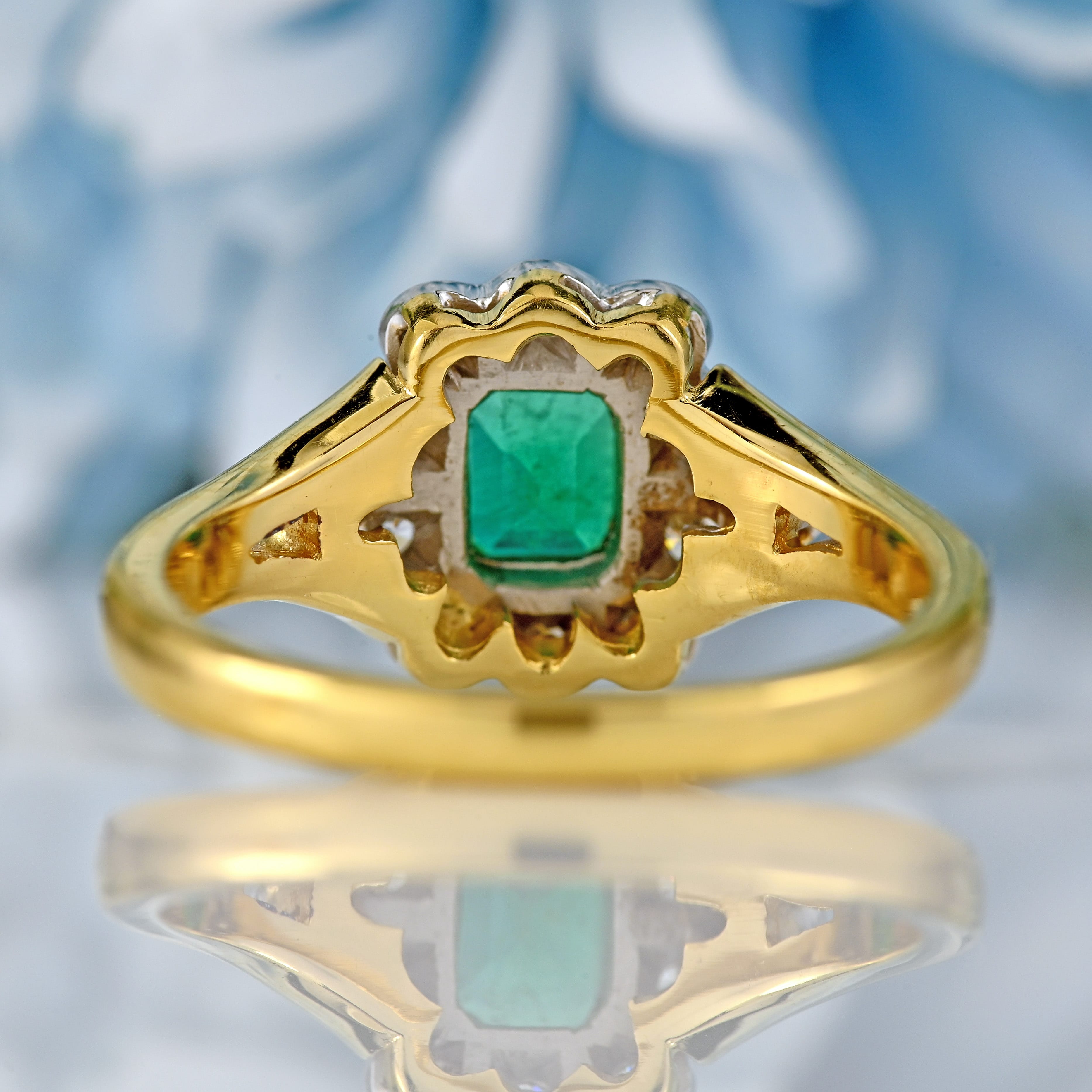 Ellibelle Jewellery Vintage 1994 Emerald & Diamond 18ct Gold Cluster Ring