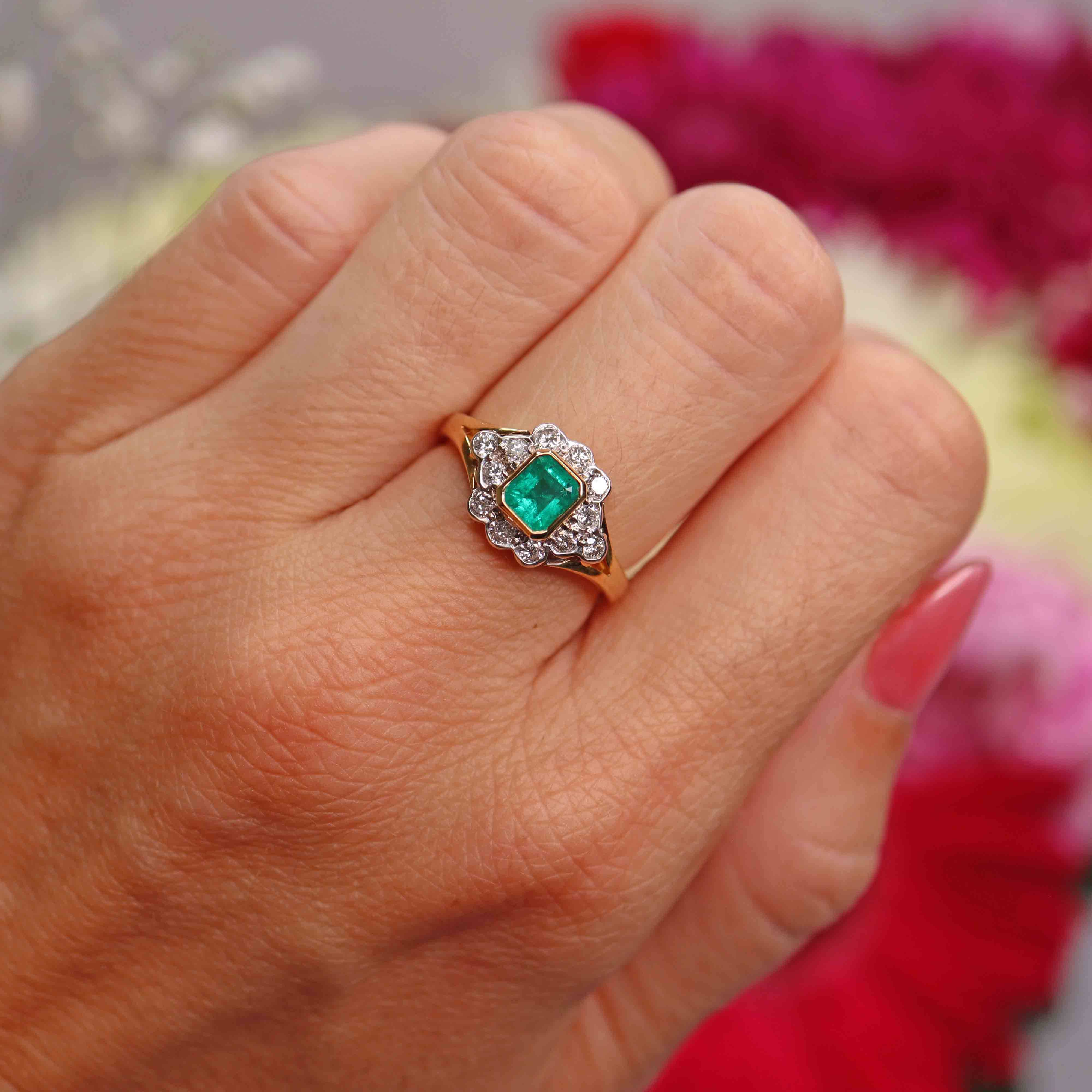 Ellibelle Jewellery Vintage 1994 Emerald & Diamond 18ct Gold Cluster Ring