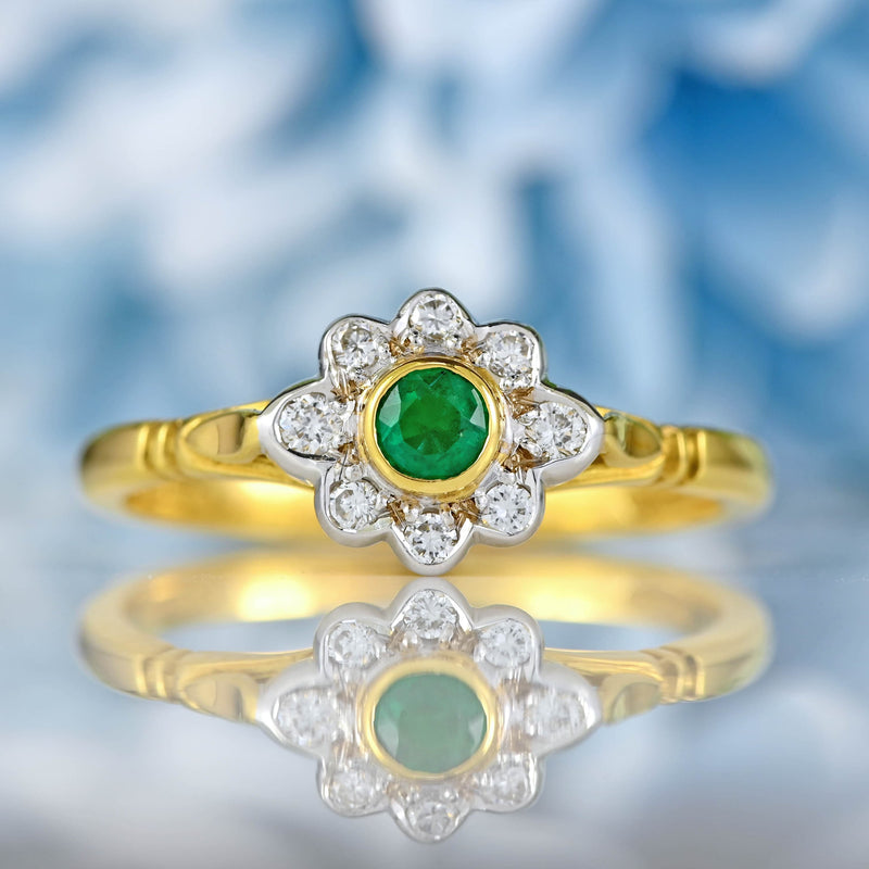 Ellibelle Jewellery Vintage 1994 Emerald & Diamond 18ct Gold Daisy Cluster Ring