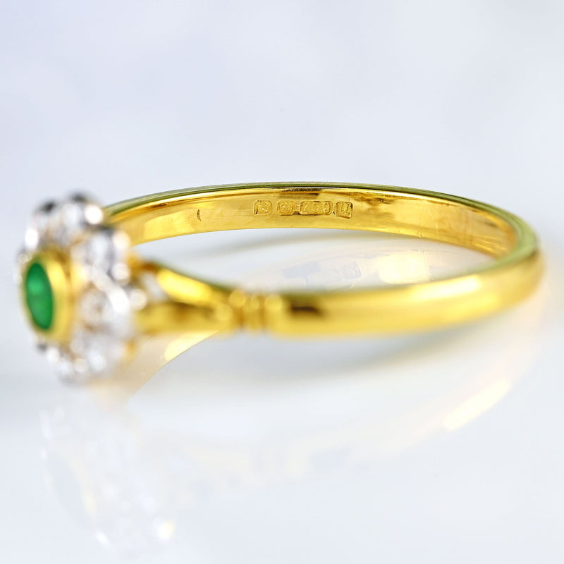 Ellibelle Jewellery Vintage 1994 Emerald & Diamond 18ct Gold Daisy Cluster Ring