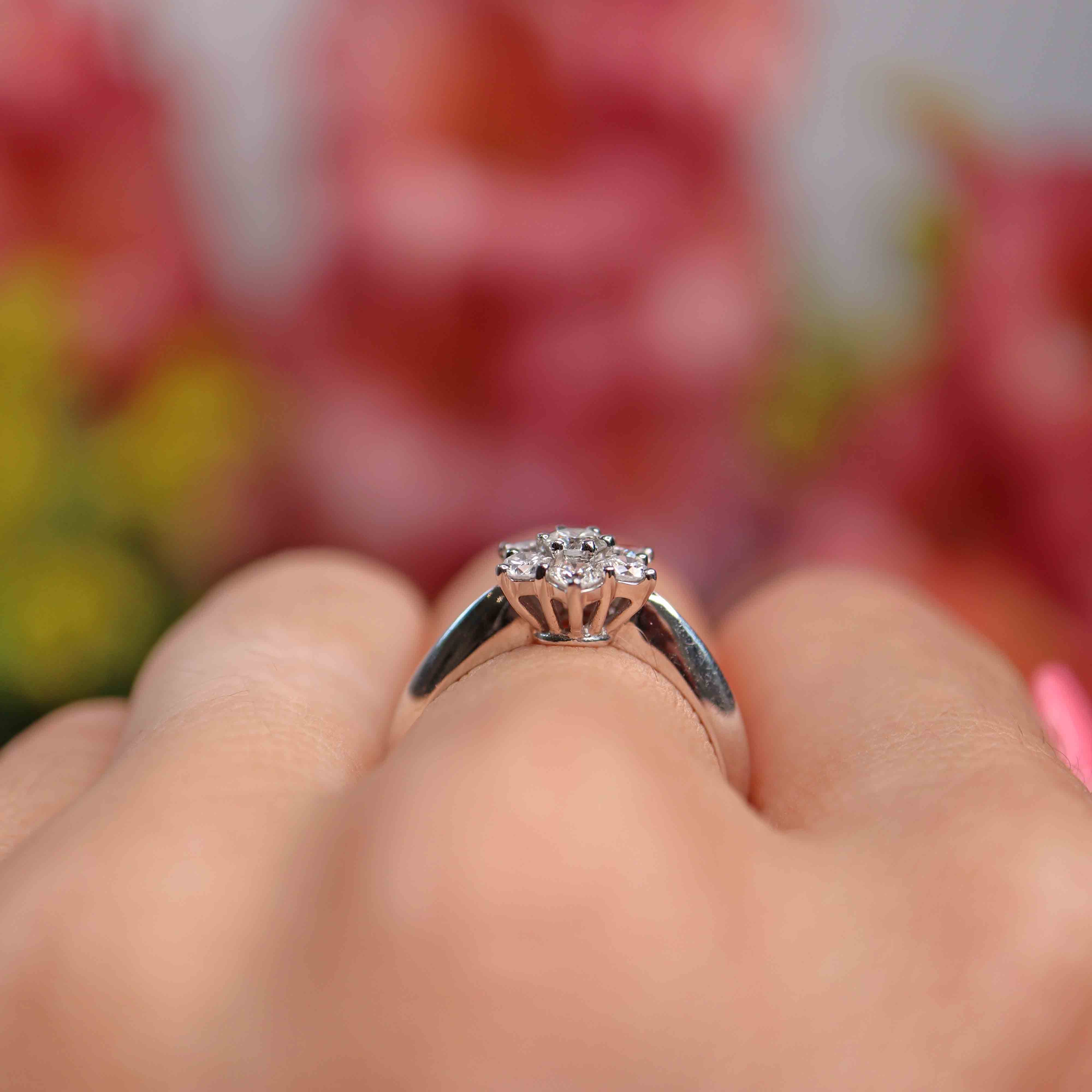 Ellibelle Jewellery Vintage 1995 Diamond 18ct White Gold Daisy Cluster Ring