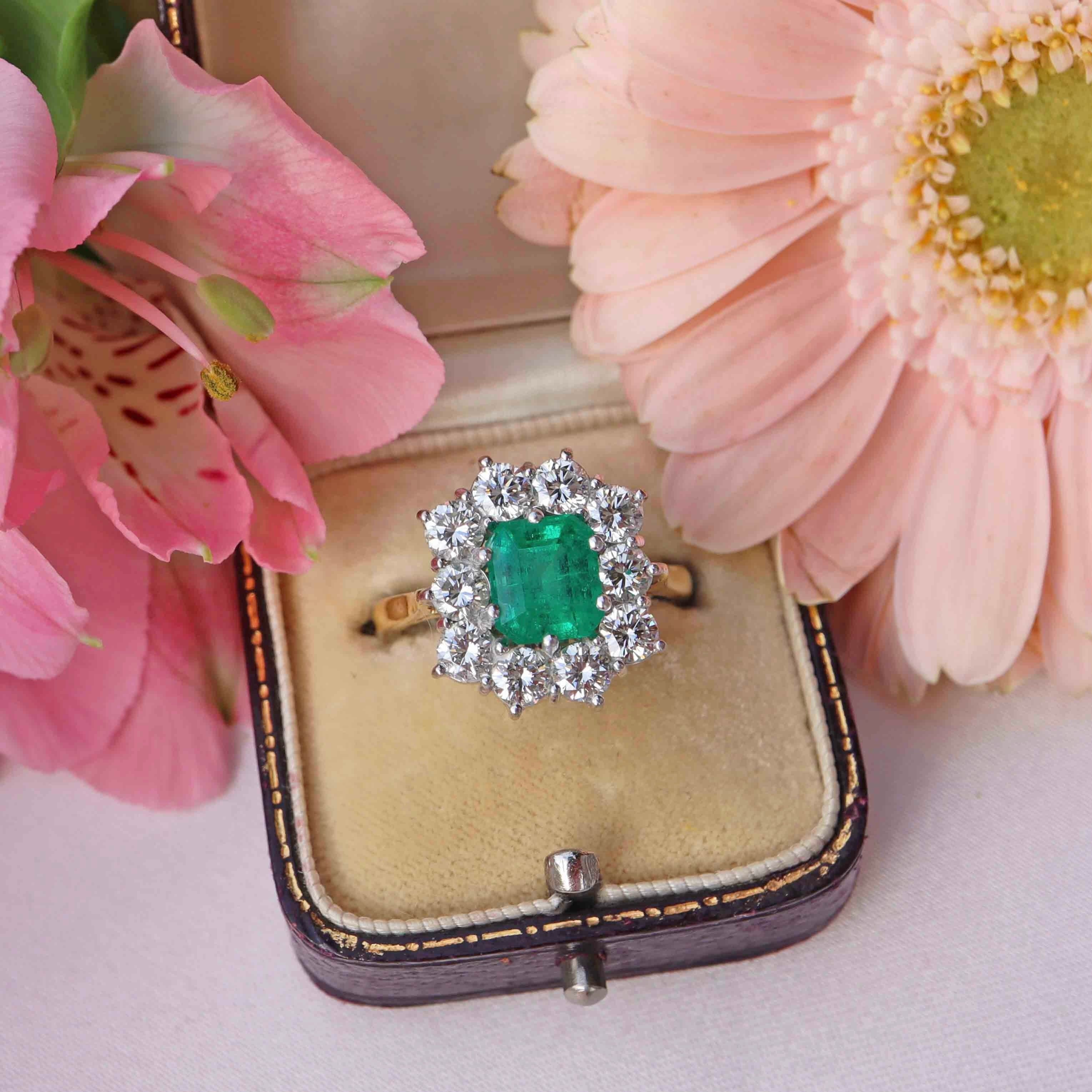 Ellibelle Jewellery Vintage 1995 Emerald & Diamond 18ct Gold Cluster Engagement Ring (1.82cts)