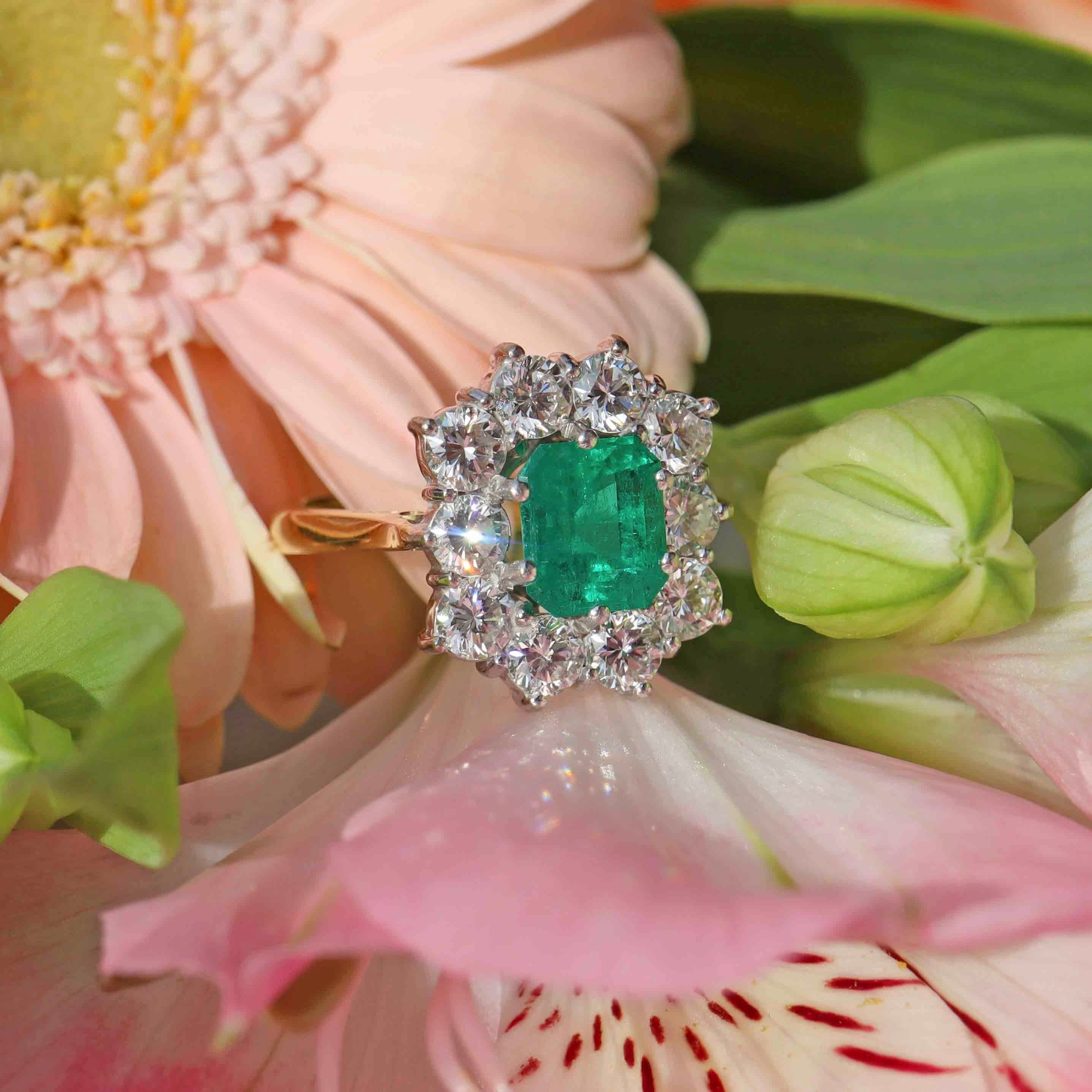 Ellibelle Jewellery Vintage 1995 Emerald & Diamond 18ct Gold Cluster Engagement Ring (1.82cts)