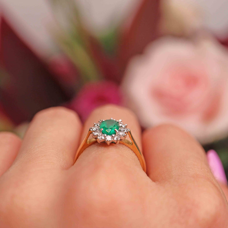 Ellibelle Jewellery Vintage 1995 Emerald & Diamond 18ct Gold Cluster Ring