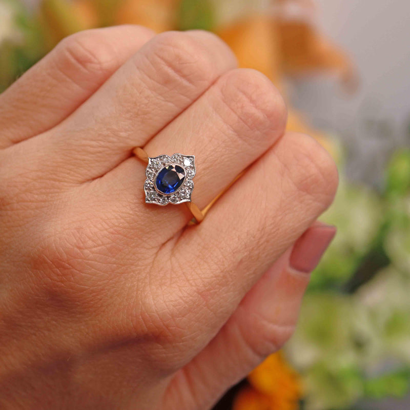 Ellibelle Jewellery Vintage 1996 Sapphire & Diamond 18ct Gold Petal-Shaped Cluster Ring