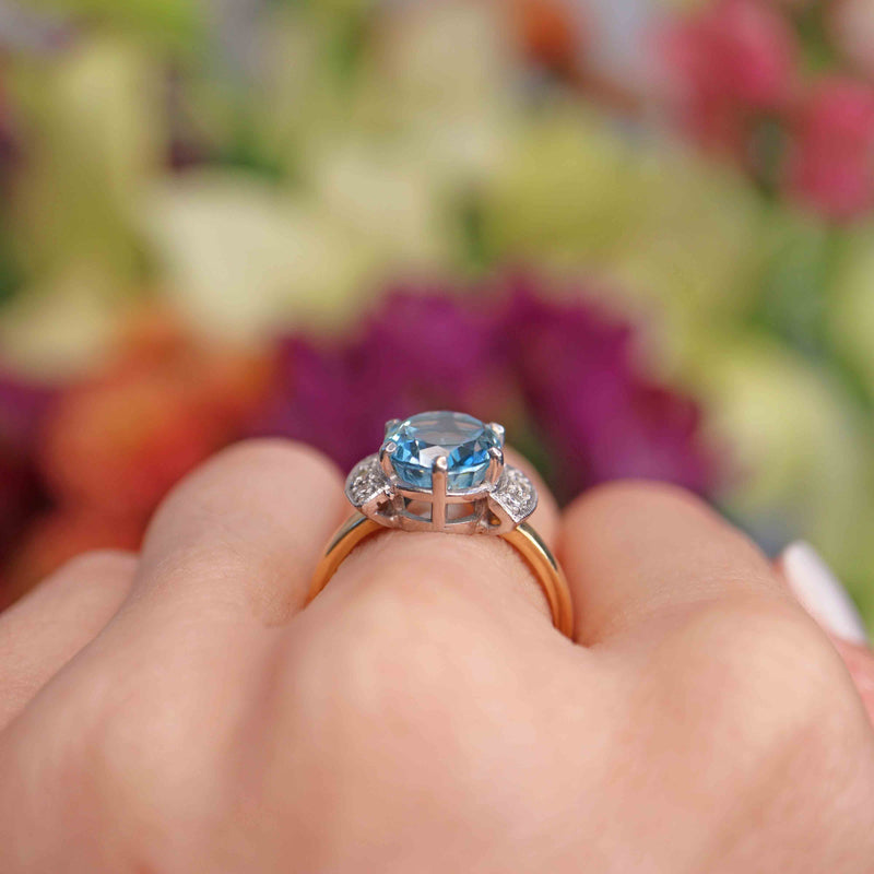 Ellibelle Jewellery Vintage 1997 Aquamarine & Diamond 18ct Gold Cocktail Ring