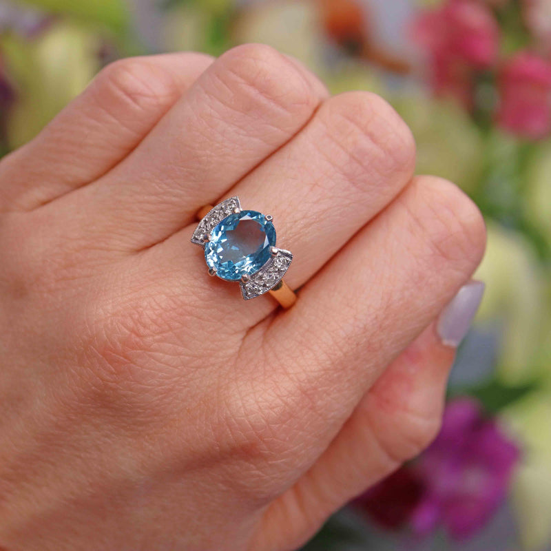 Ellibelle Jewellery Vintage 1997 Aquamarine & Diamond 18ct Gold Cocktail Ring