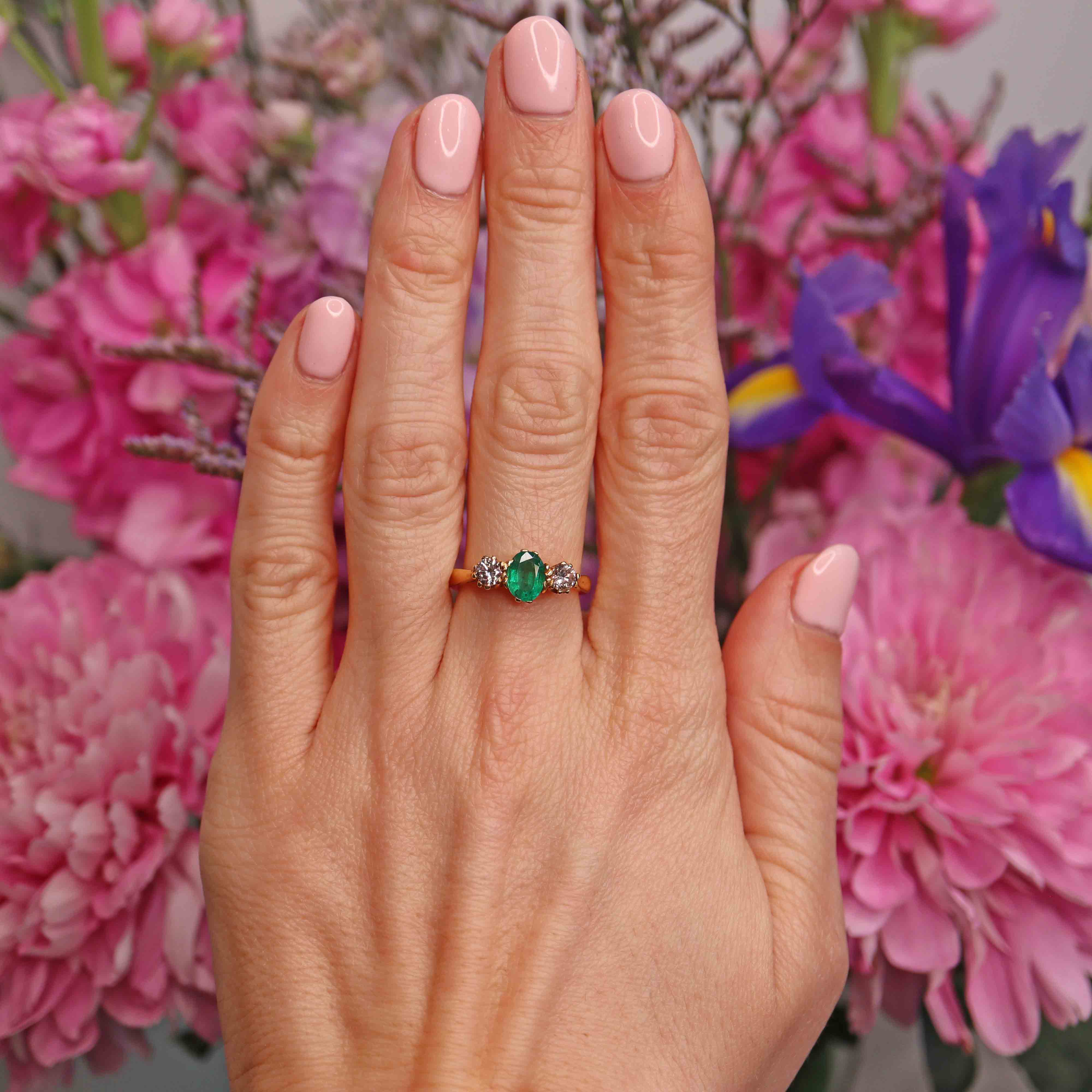 Ellibelle Jewellery Vintage 1997 Emerald & Diamond 18ct Gold Three-Stone Trilogy Engagement Ring (0.70cts)