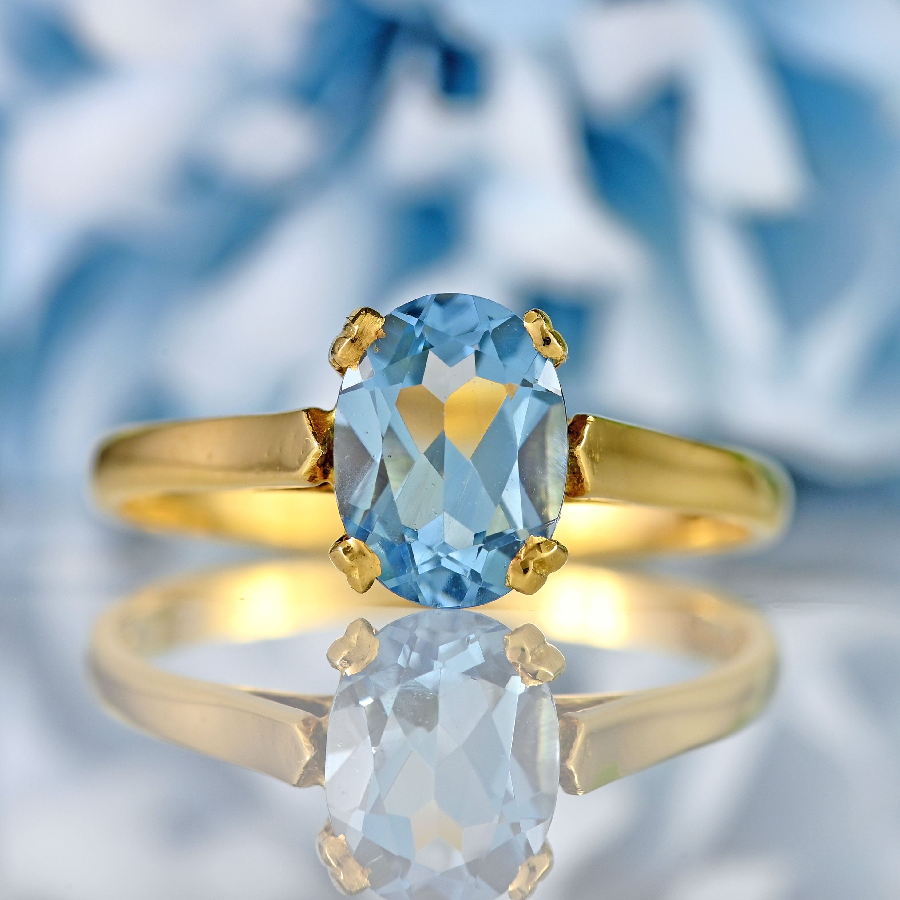 Ellibelle Jewellery Vintage 1998 Aquamarine 18ct Gold Solitaire Ring