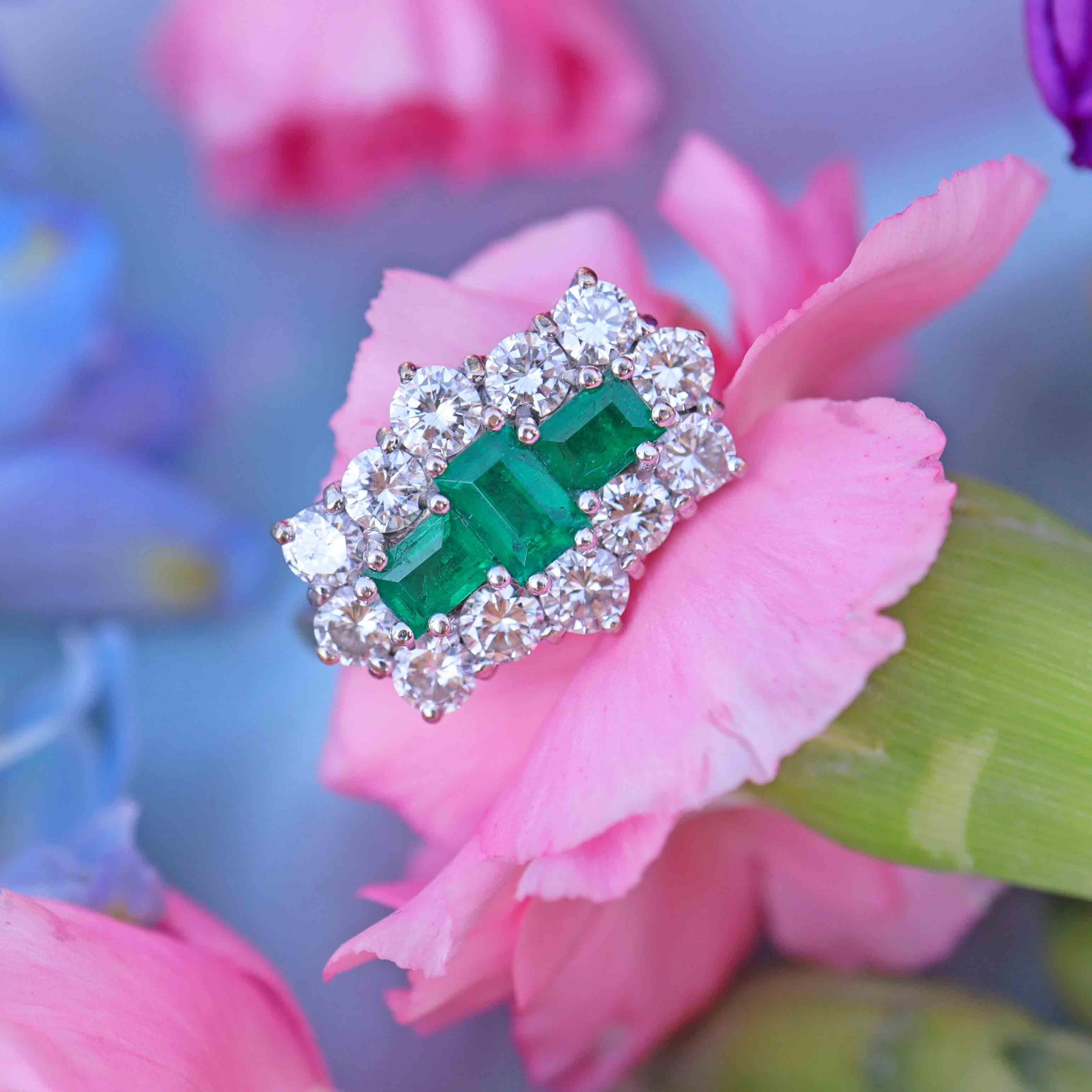 Ellibelle Jewellery Vintage 1998 Emerald & Diamond 18ct Gold Triple Cluster Ring