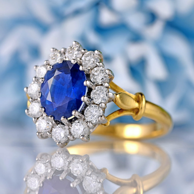 Ellibelle Jewellery Vintage 1998 Sapphire & Diamond 18ct Gold Cluster Ring (2.20cts)