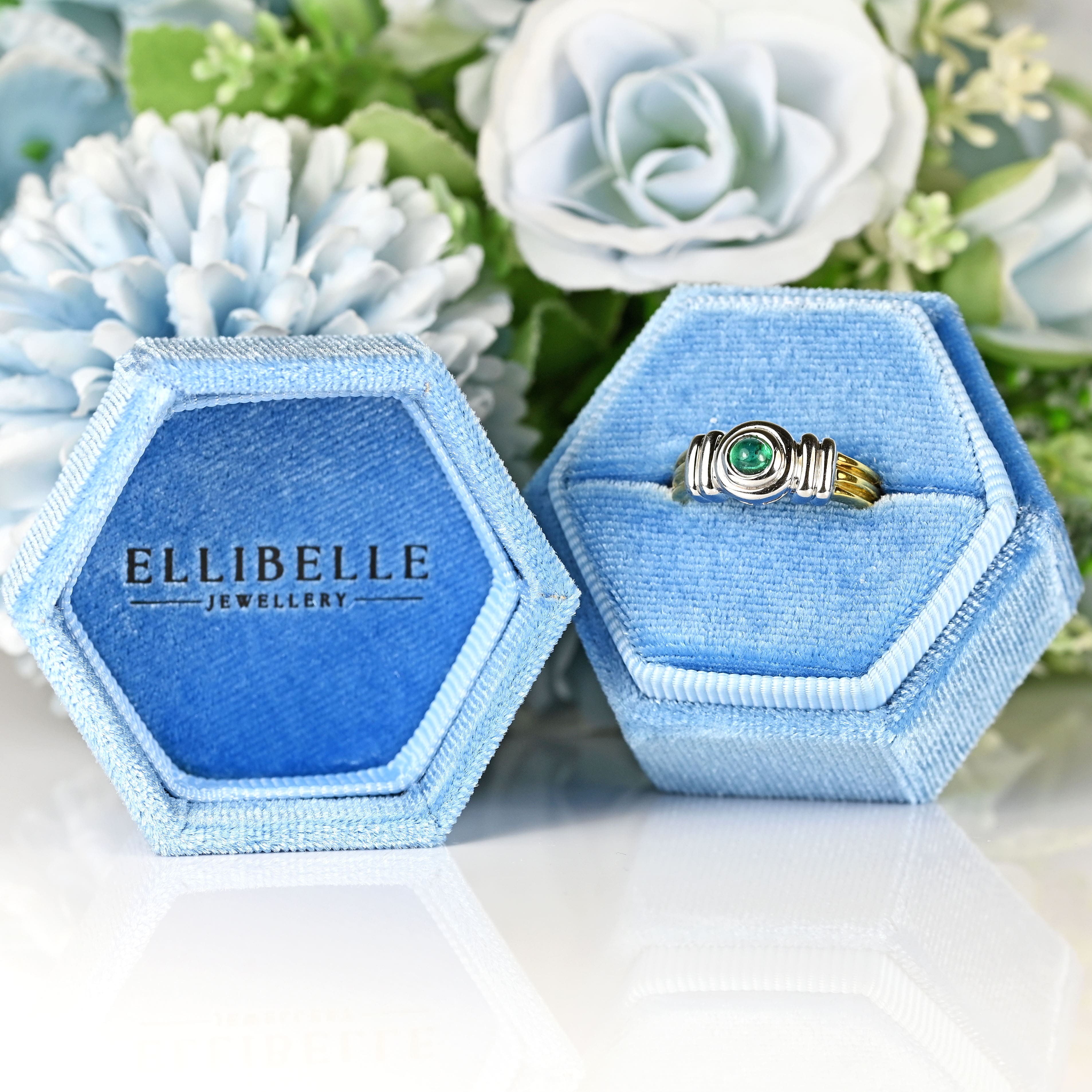 Ellibelle Jewellery Vintage 1999 Cabochon Emerald 18ct Gold Single-Stone Solitaire Ring