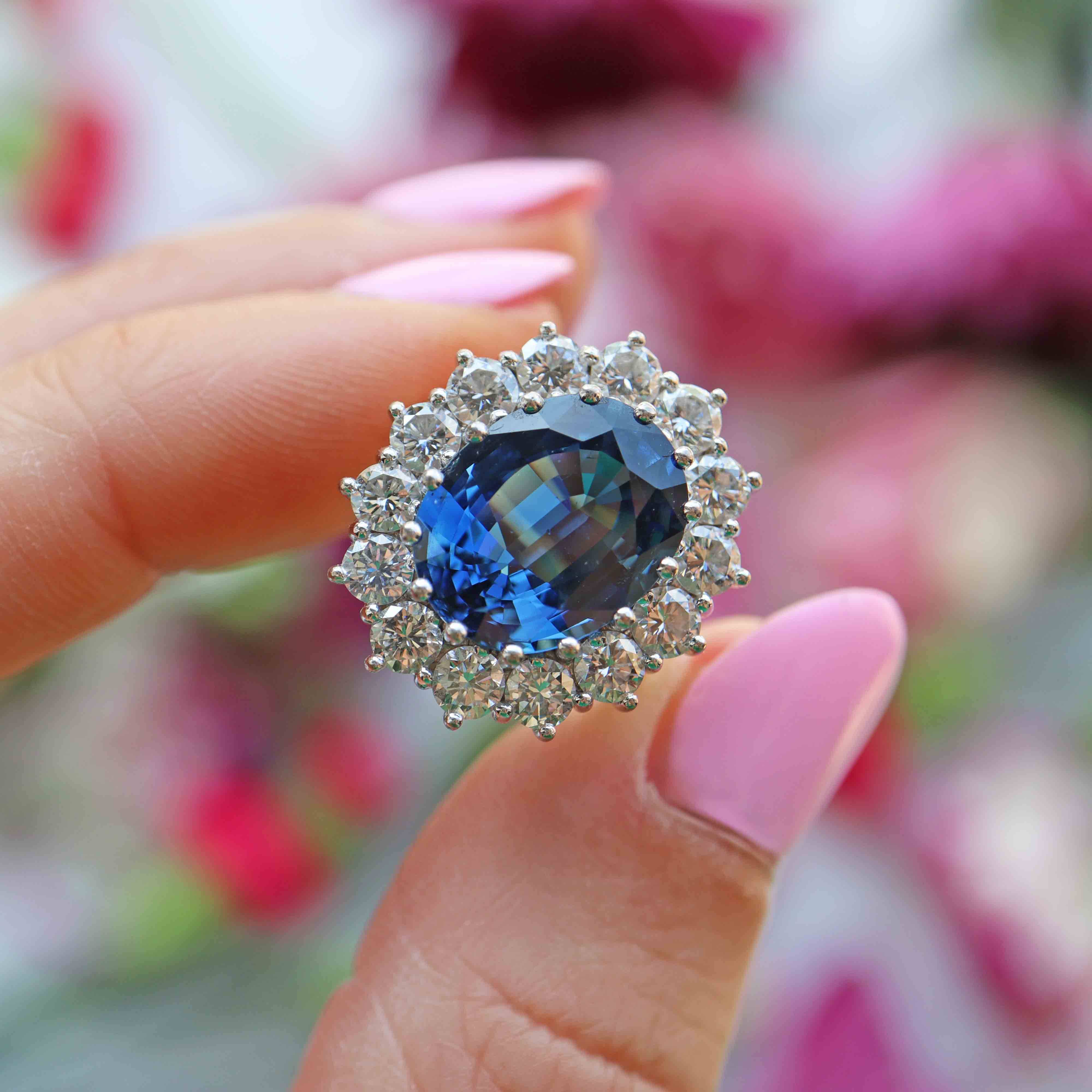 Ellibelle Jewellery Vintage 7.03 Carat Sapphire & Diamond 18ct Gold Cluster Ring