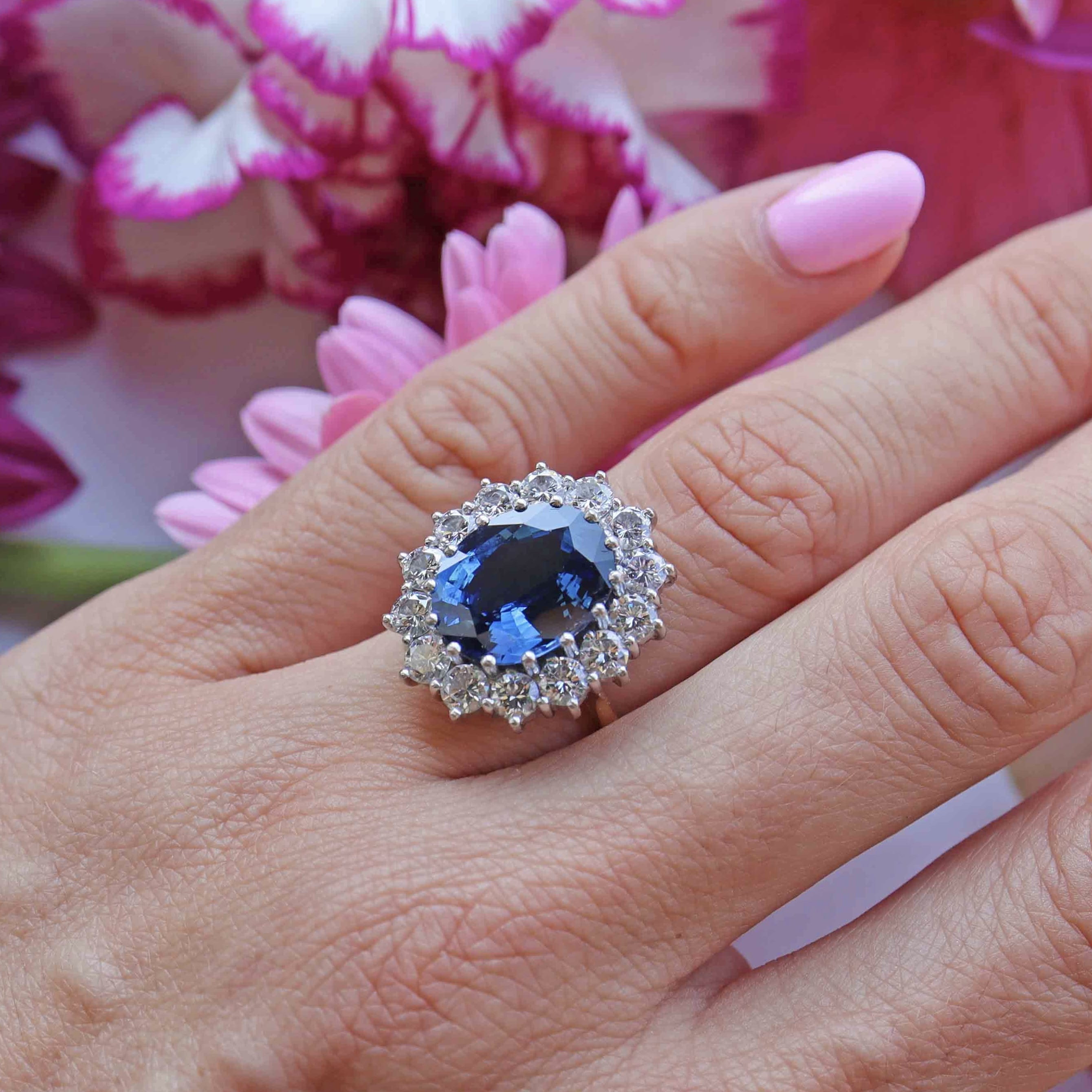 Ellibelle Jewellery Vintage 7.03 Carat Sapphire & Diamond 18ct Gold Cluster Ring