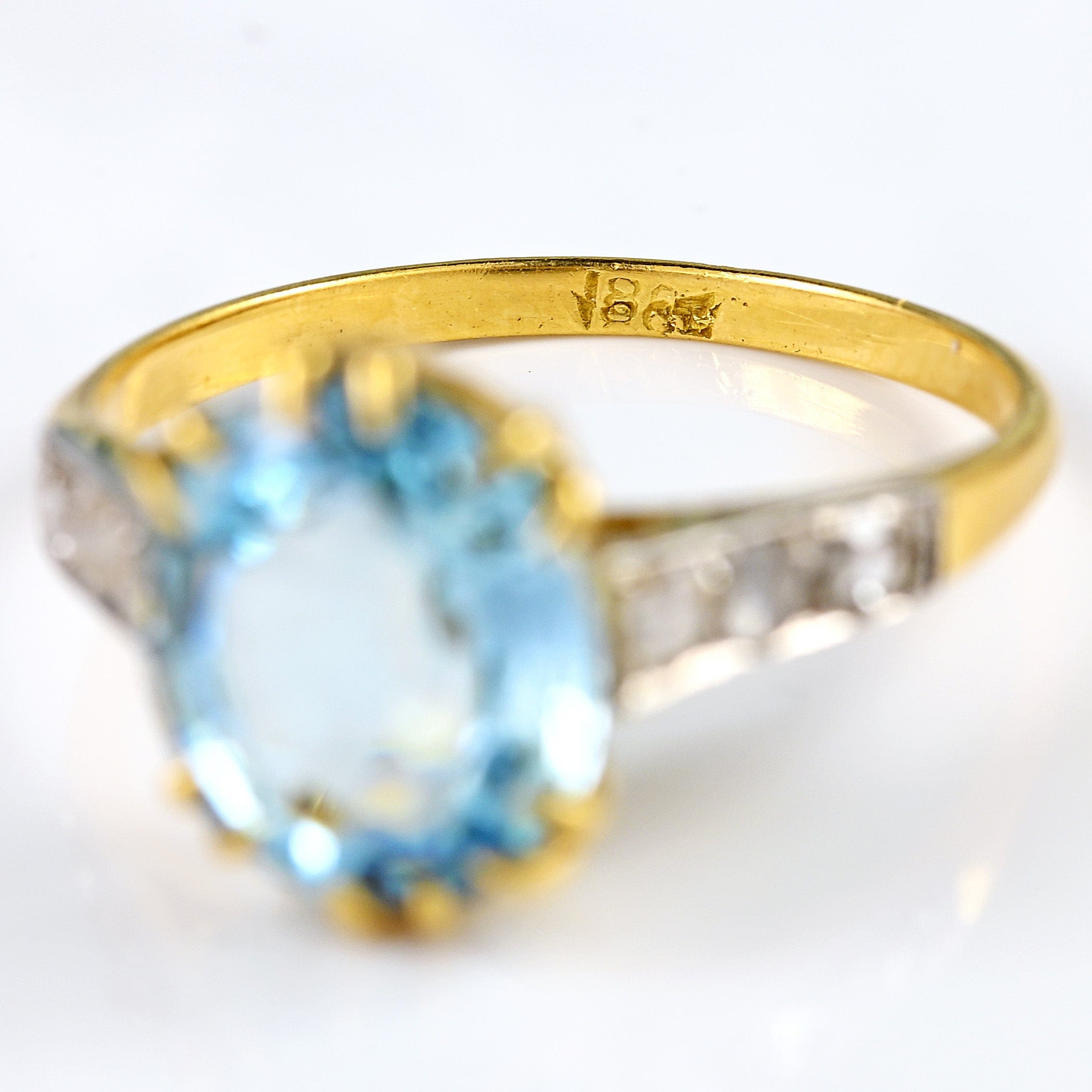 Ellibelle Jewellery Vintage Aquamarine & Rose-Cut Diamond 18ct Gold Ring (3.20cts)