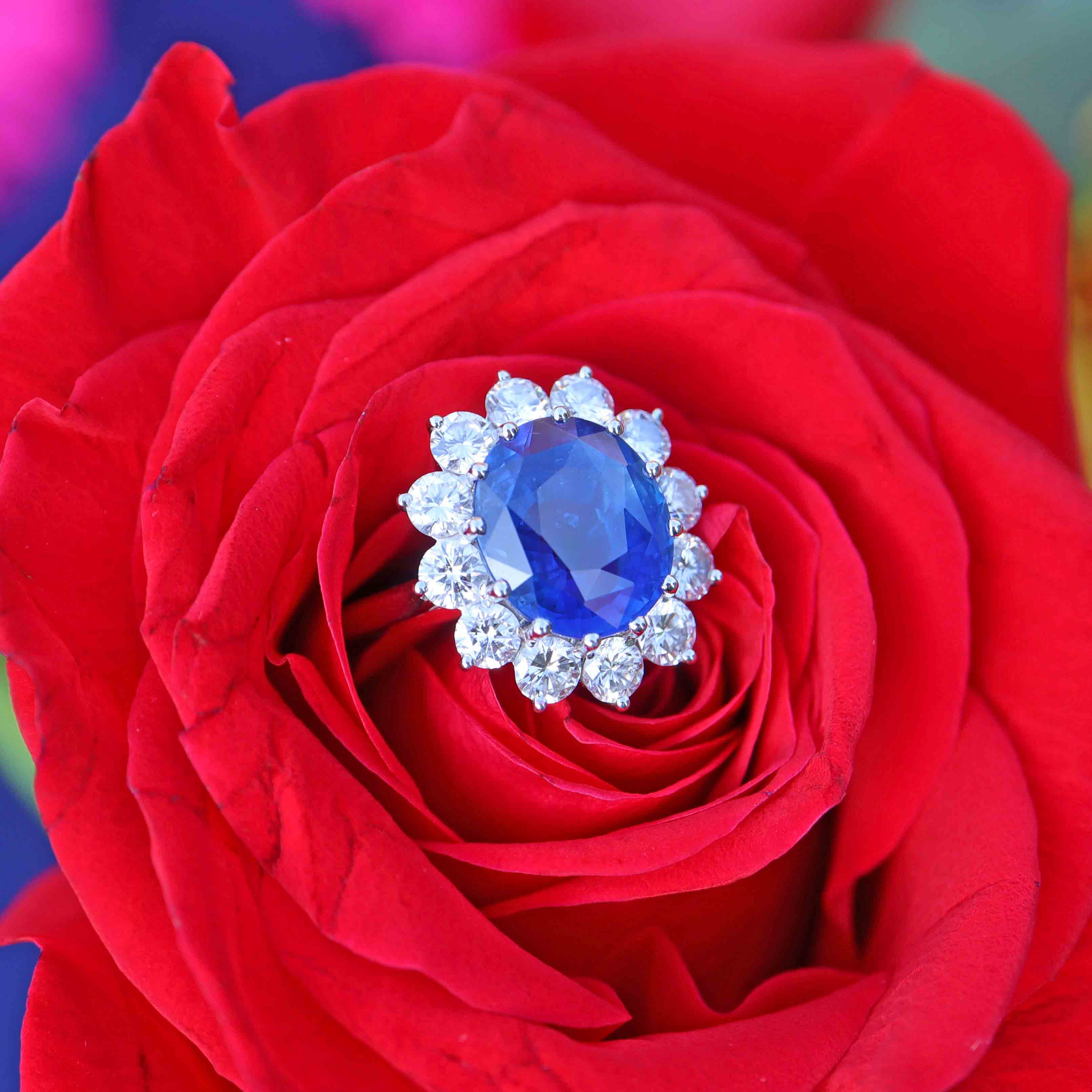 Ellibelle Jewellery Vintage Boodles Unheated 6.43 Carat Sapphire & Diamond Platinum Cluster Ring