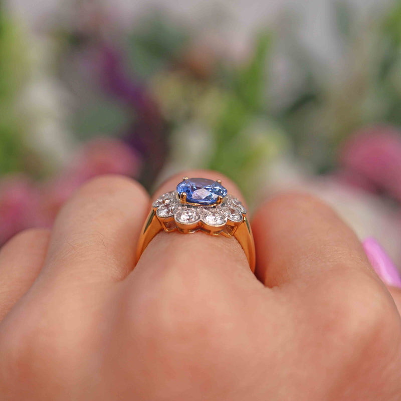 Ellibelle Jewellery Vintage Ceylon Sapphire & Diamond 18ct Gold Cluster Engagement Ring (2.95cts)