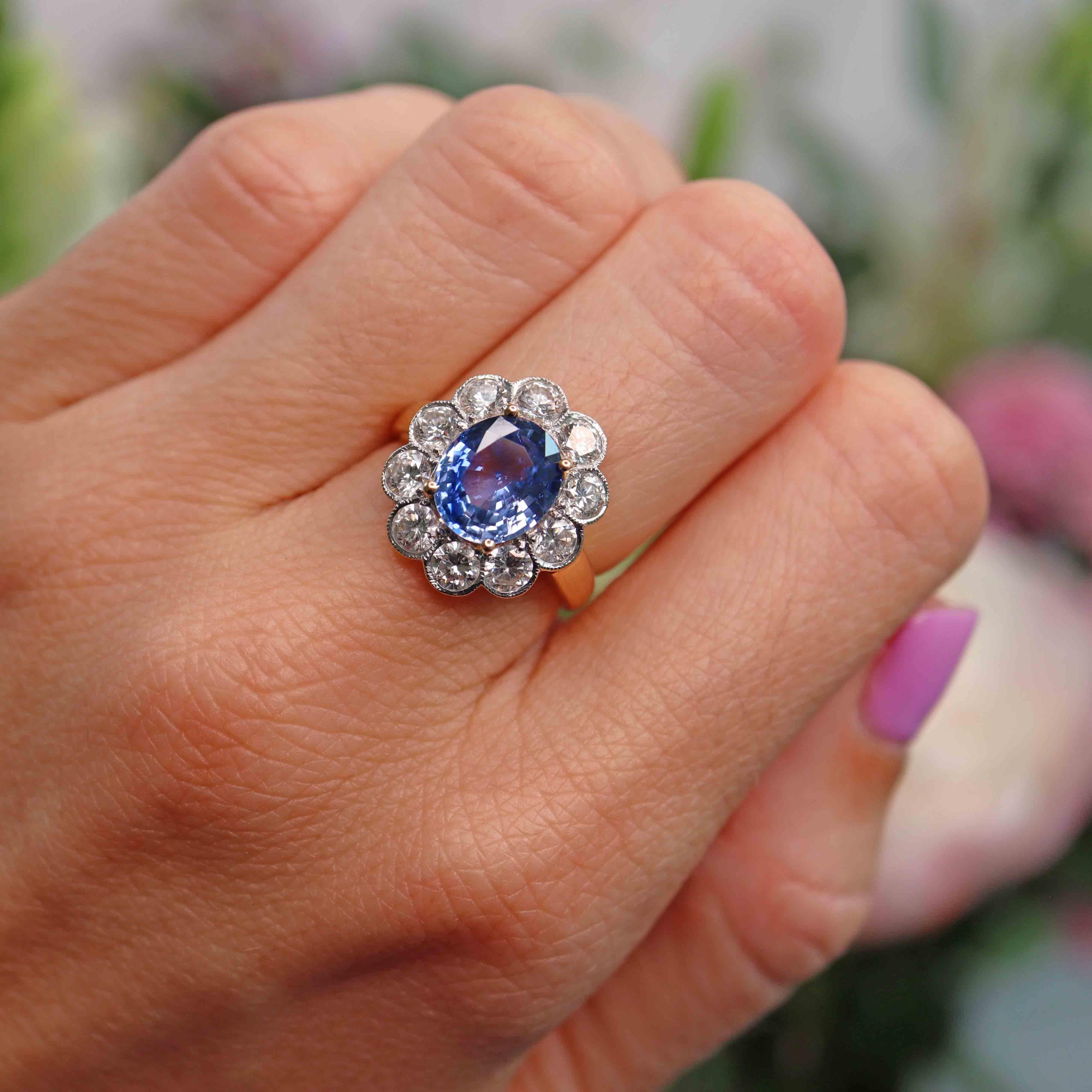 Ellibelle Jewellery Vintage Ceylon Sapphire & Diamond 18ct Gold Cluster Engagement Ring (2.95cts)