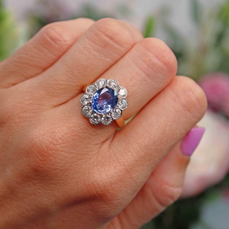 Ellibelle Jewellery Vintage Ceylon Sapphire & Diamond 18ct Gold Cluster Engagement Ring (2.95cts)