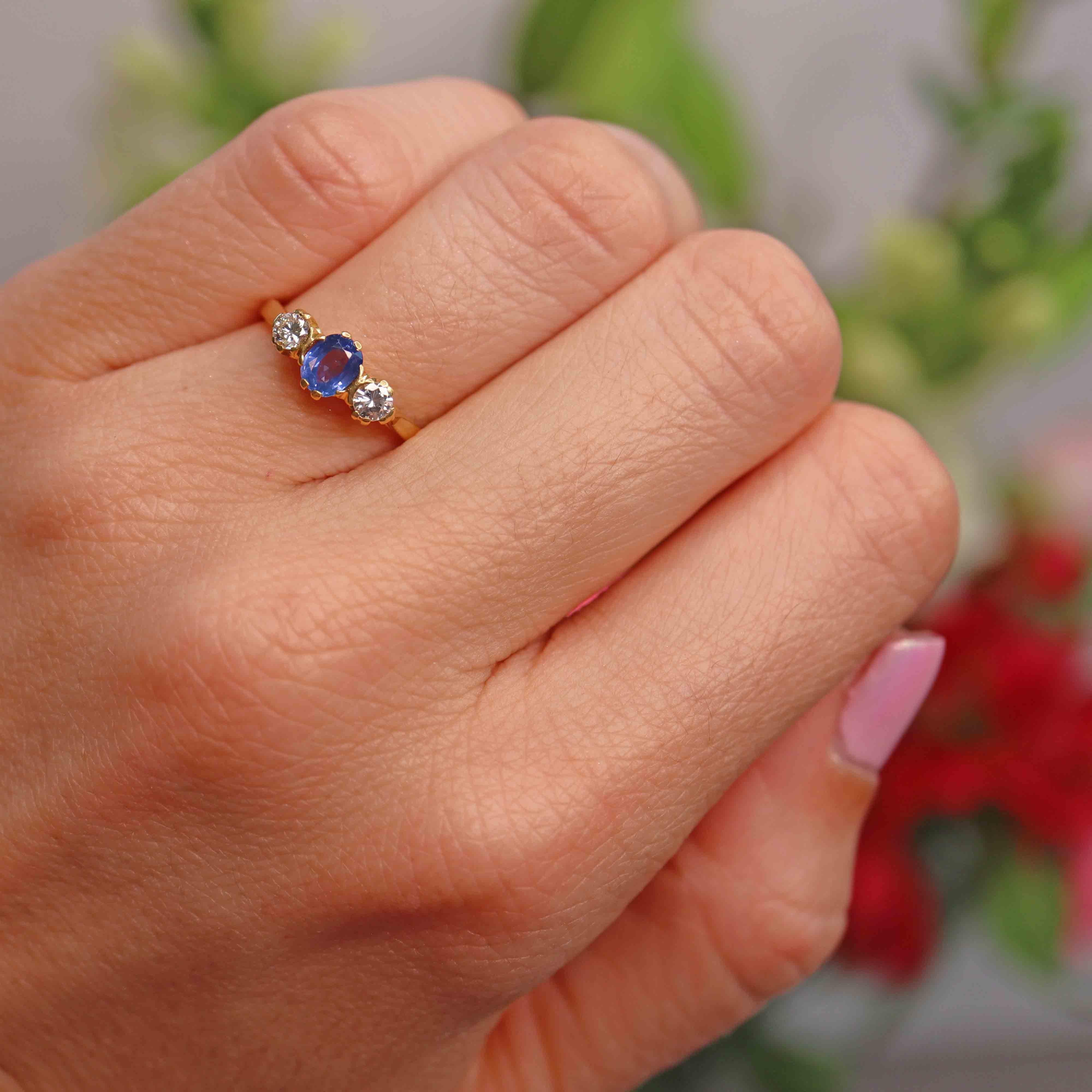 Ellibelle Jewellery Vintage Ceylon Sapphire & Diamond 18ct Gold Three-Stone Trilogy Engagement Ring