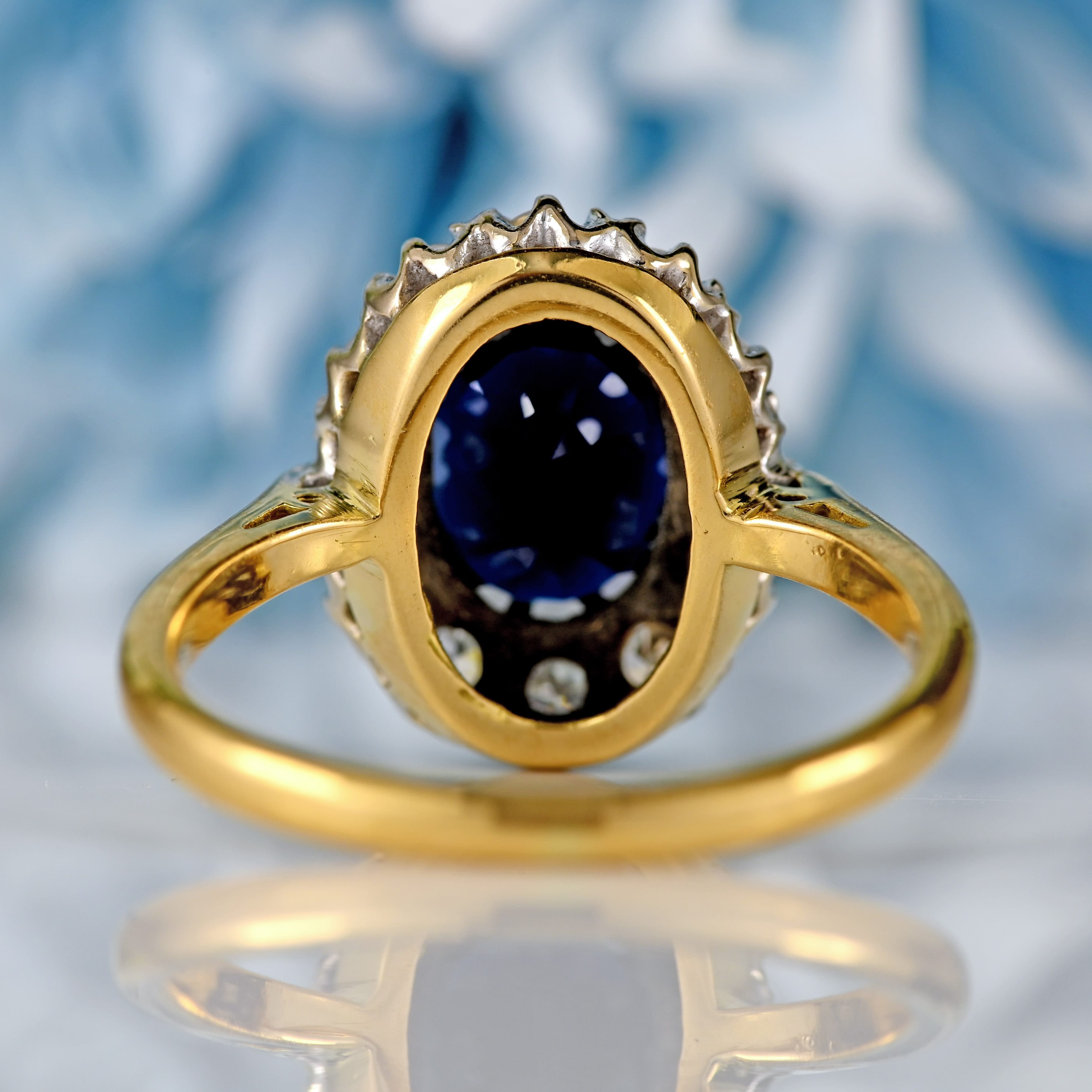 Ellibelle Jewellery Vintage Dark Sapphire & Diamond 18ct Gold Platinum Oval Cluster Ring (1.76cts)