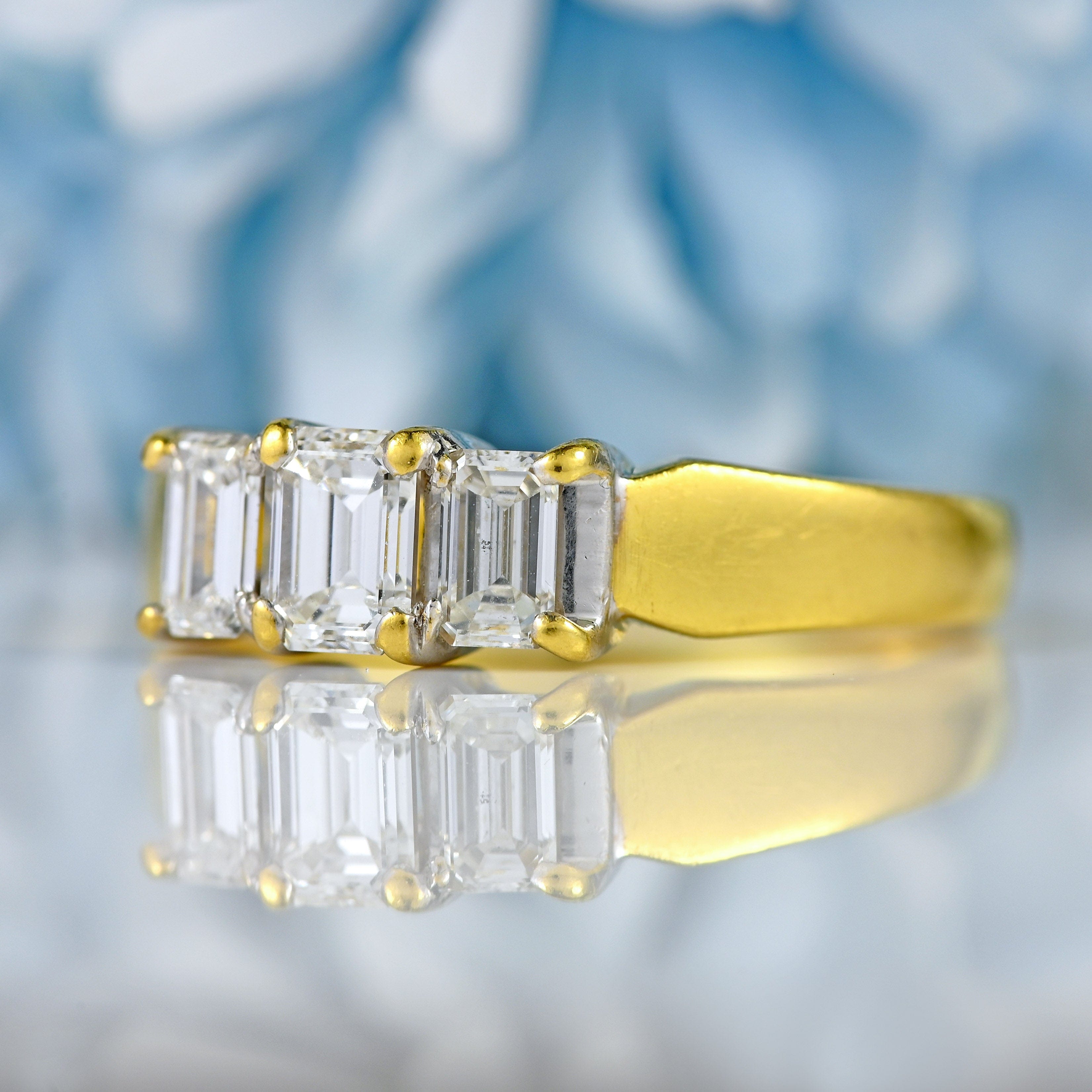 Ellibelle Jewellery Vintage Emerald-Cut Diamond 18ct Gold Three-Stone Engagement Ring (1.00ct)