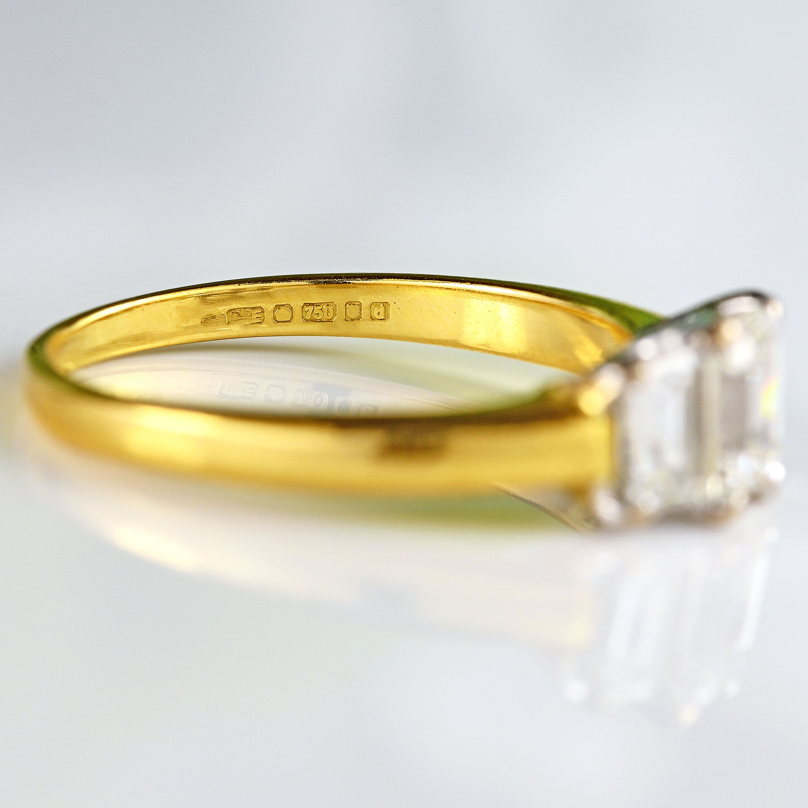 Ellibelle Jewellery Vintage Emerald-Cut Diamond 18ct Gold Three-Stone Engagement Ring (1.25cts)